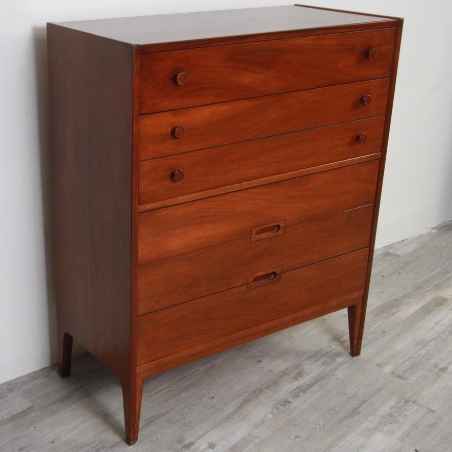 Mid-Century Walnut Dresser Set by United Furniture Company 2