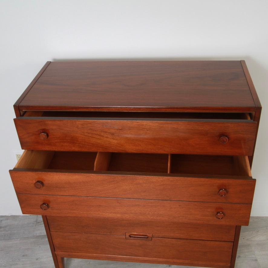 Mid-Century Walnut Dresser Set by United Furniture Company 3