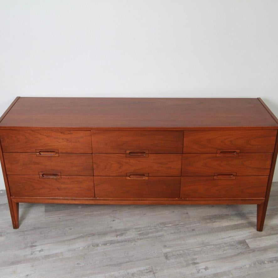 20th Century Mid-Century Walnut Dresser Set by United Furniture Company