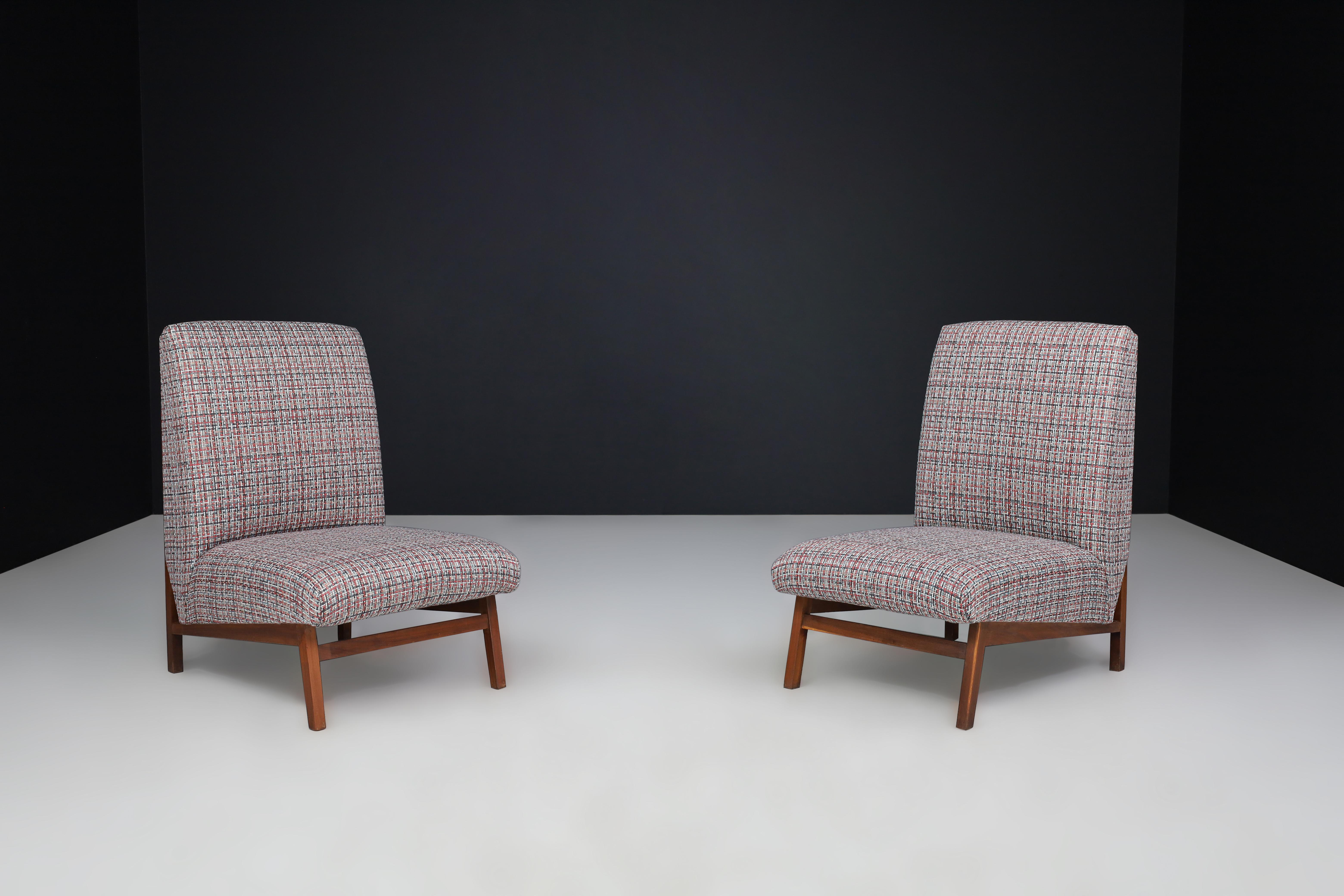 Mid-Century Walnut Easy Chairs, Italy 1960s    For Sale 2