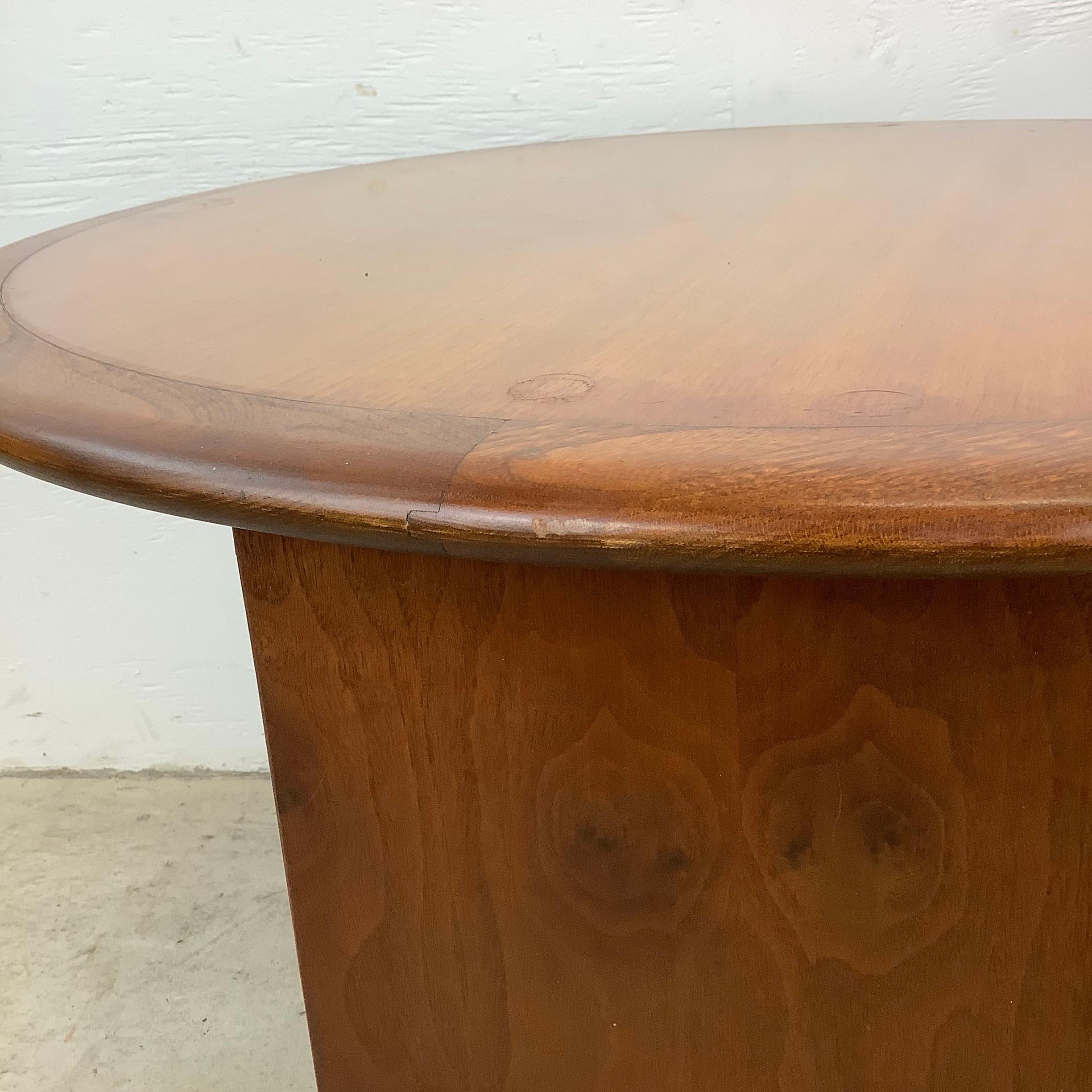 Mid-Century Walnut End Table For Sale 4