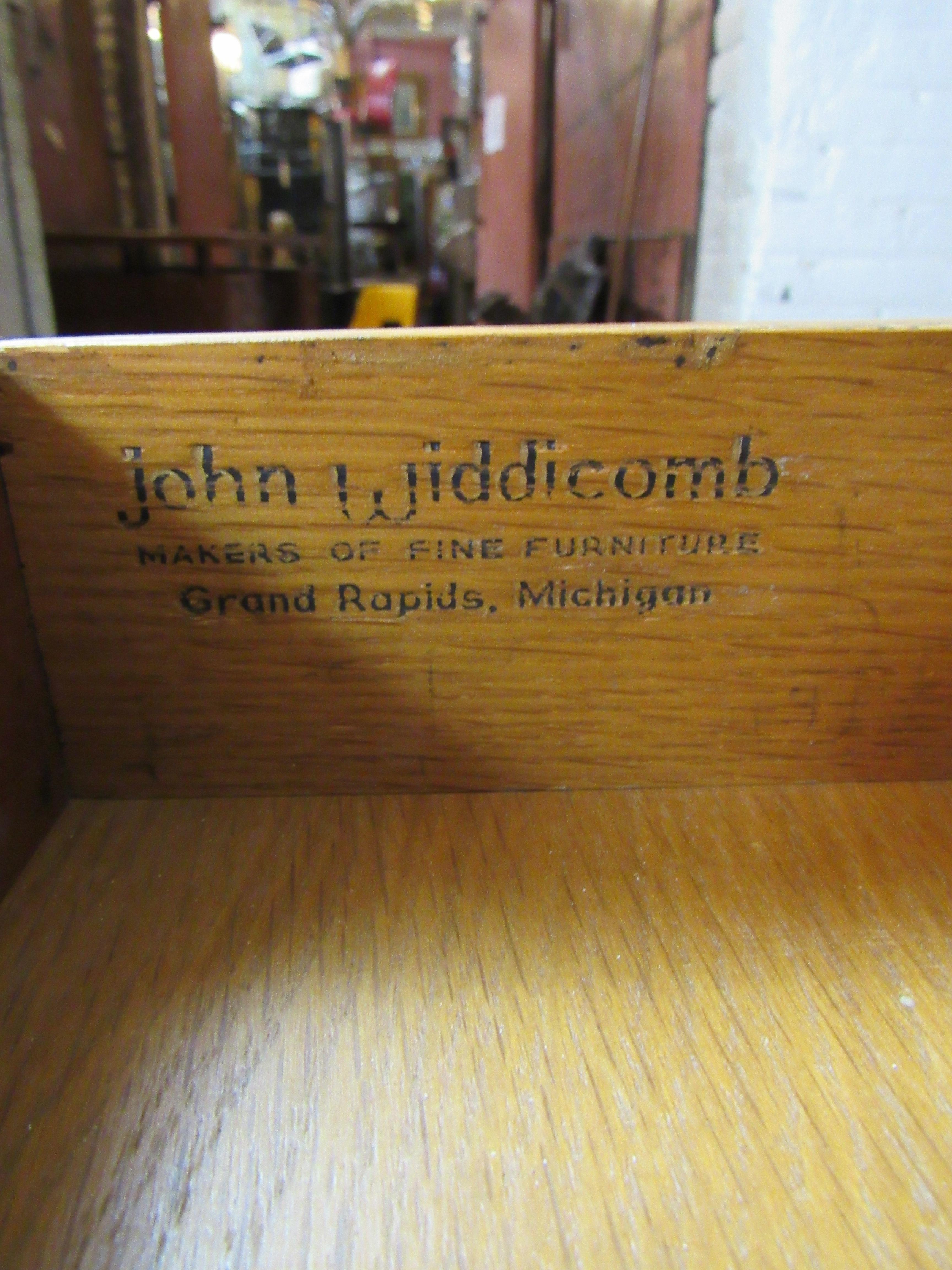 Mid-Century Executive Desk by John Widdicomb im Angebot 5