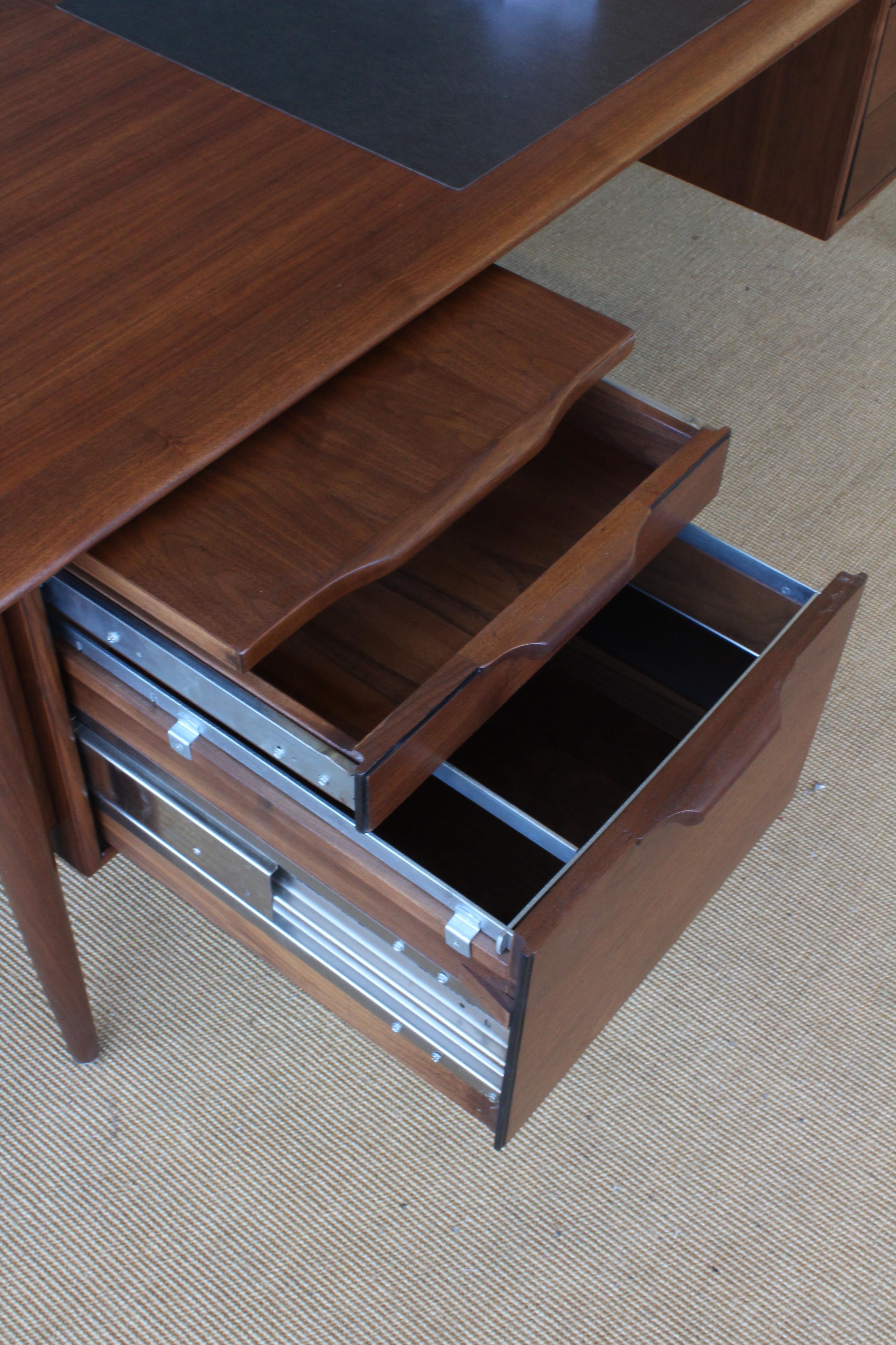 Mid-20th Century Midcentury Walnut Executive Desk, U.S.A, 1960s
