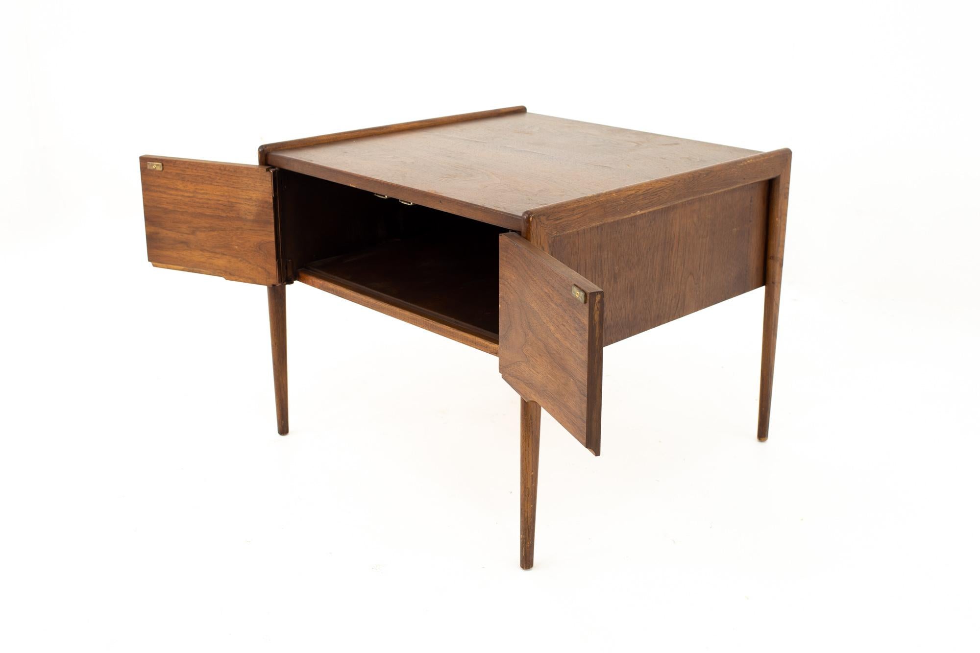 Late 20th Century Mid Century Walnut Foyer Entry Console For Sale