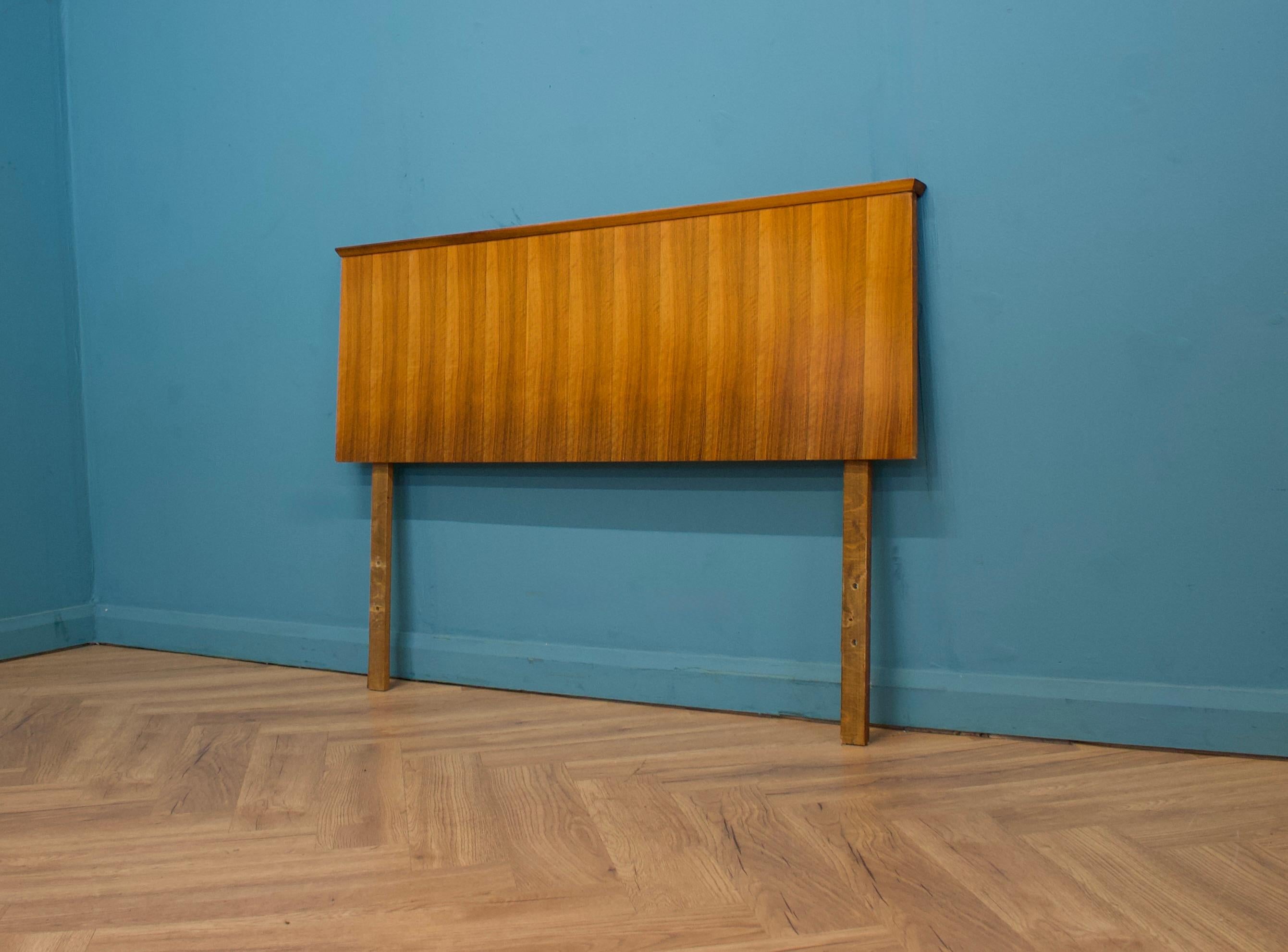 Mid-Century Modern Tête de lit en noyer du milieu du siècle d'Alfred Cox, années 1950 en vente