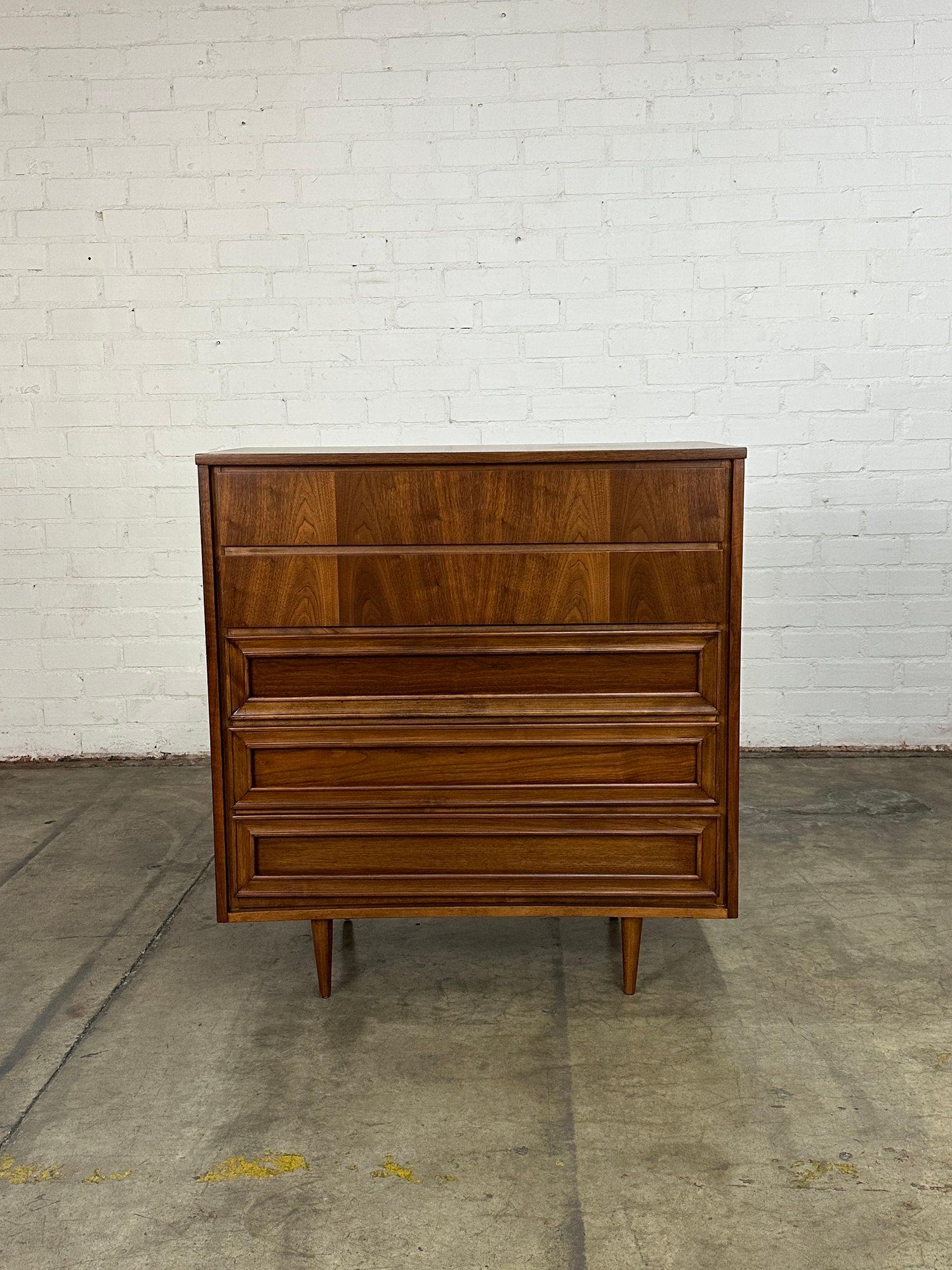Mid-Century Modern Mid-Century Walnut Highboy Dresser For Sale