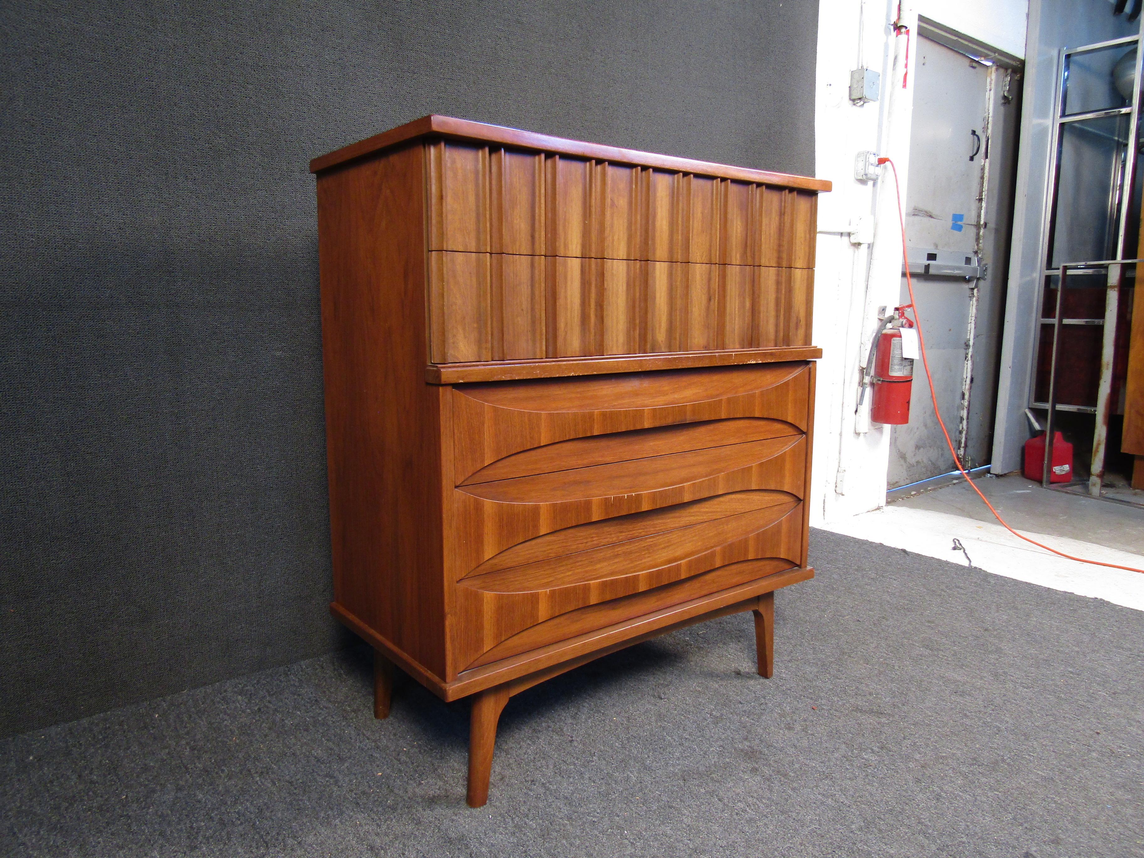 Mid-Century Walnut Highboy Dresser In Good Condition In Brooklyn, NY