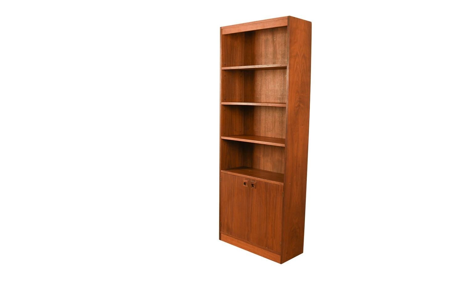 Veneer Mid-Century Walnut Hutch Bookcase Cabinet
