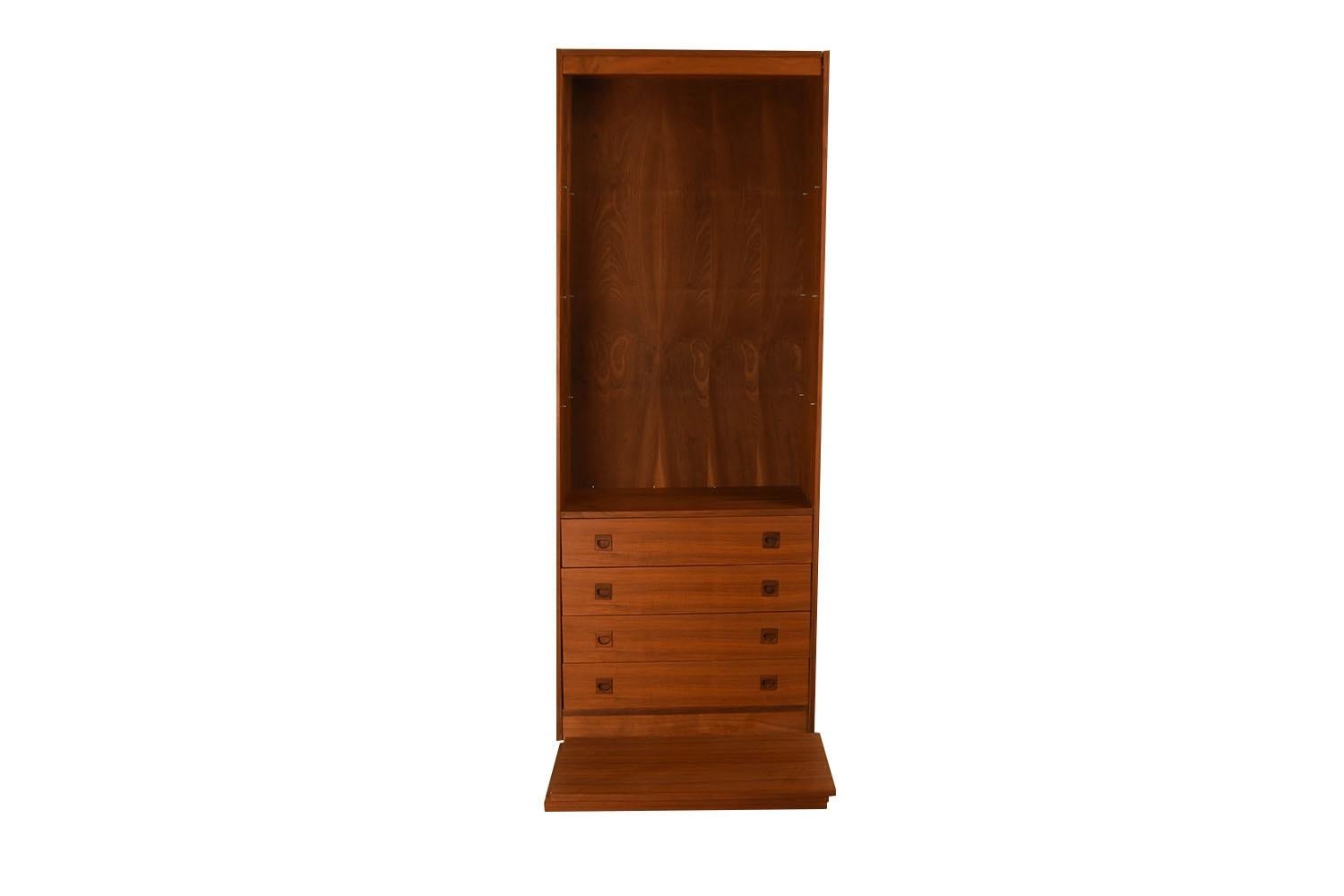 Mid-Century Walnut Hutch Bookcase Cabinet For Sale 1
