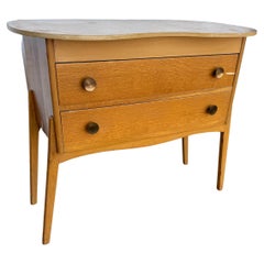 Commodes and Chests of Drawers
