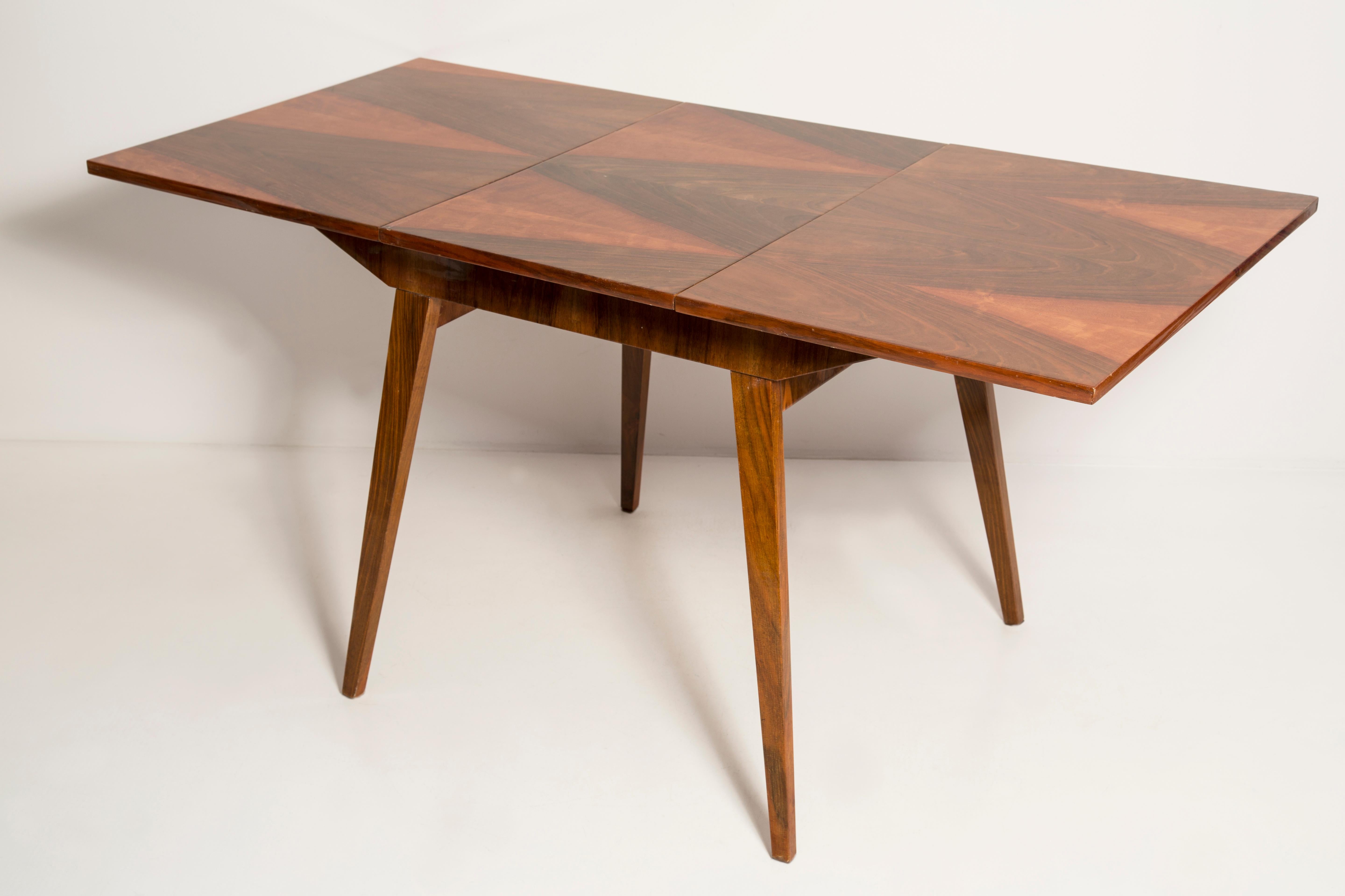 Midcentury Walnut Kitchen Table and Chairs, Danuta Lewandowska, Poland, 1960s For Sale 8