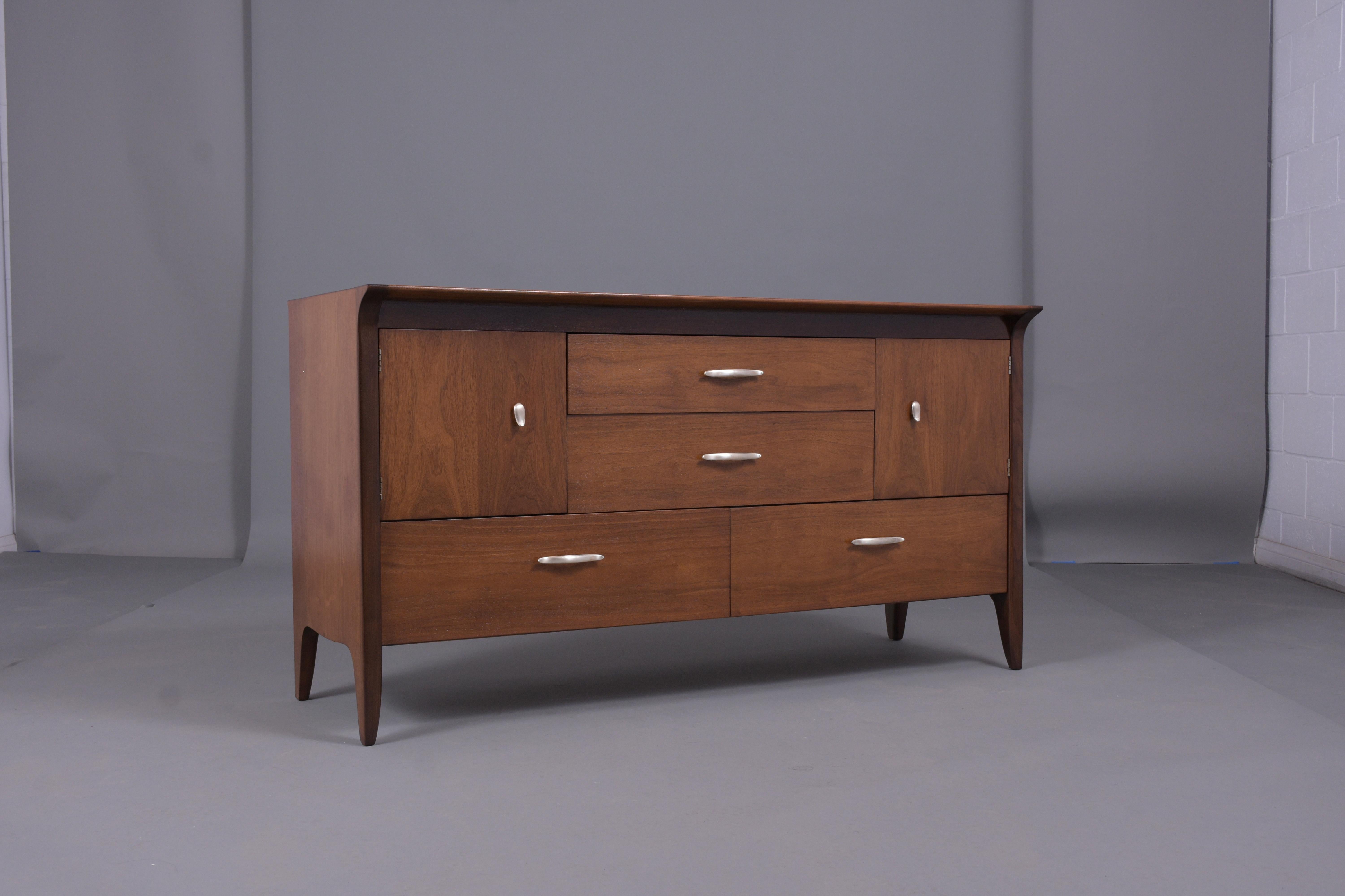 American Vintage 1960's Mid Century Modern Walnut Chest of Drawers