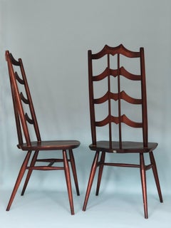 Sedie da pranzo con schienale a scaletta in noce del Medioevo Lucian Ercolani per Ercol Inghilterra Se