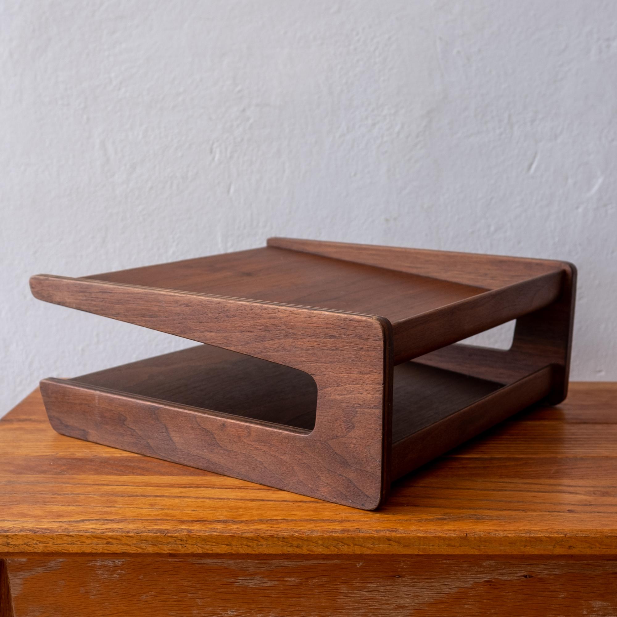 Bentply American walnut letter tray from the 1950s. A great modernist design with curved elements.