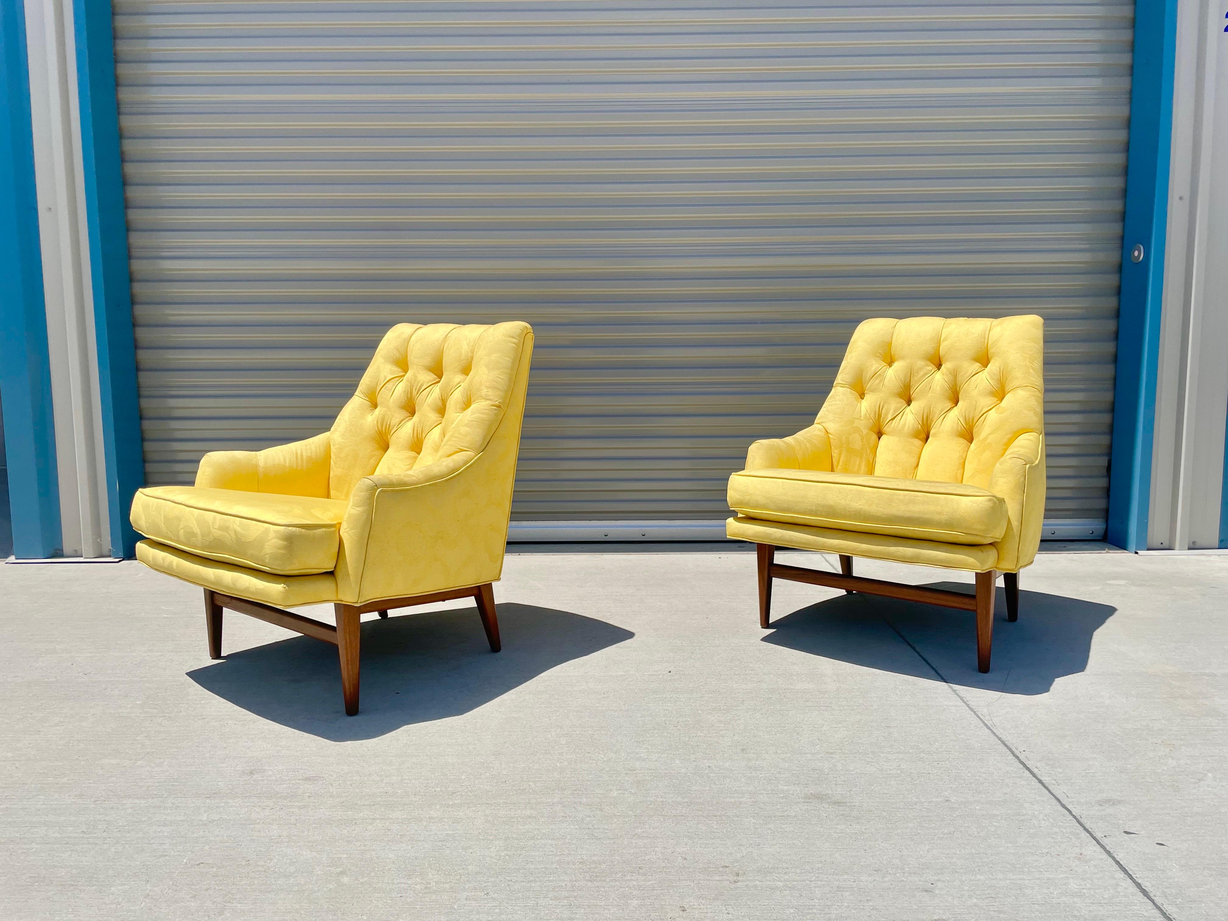 Mid-Century Modern Midcentury Walnut Lounge Chairs Attributed to Monteverdi Young, a Pair For Sale