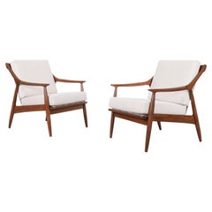 Sedie da salotto in noce del Mid Century Mobler di Kurt Ostervig per James Mobler