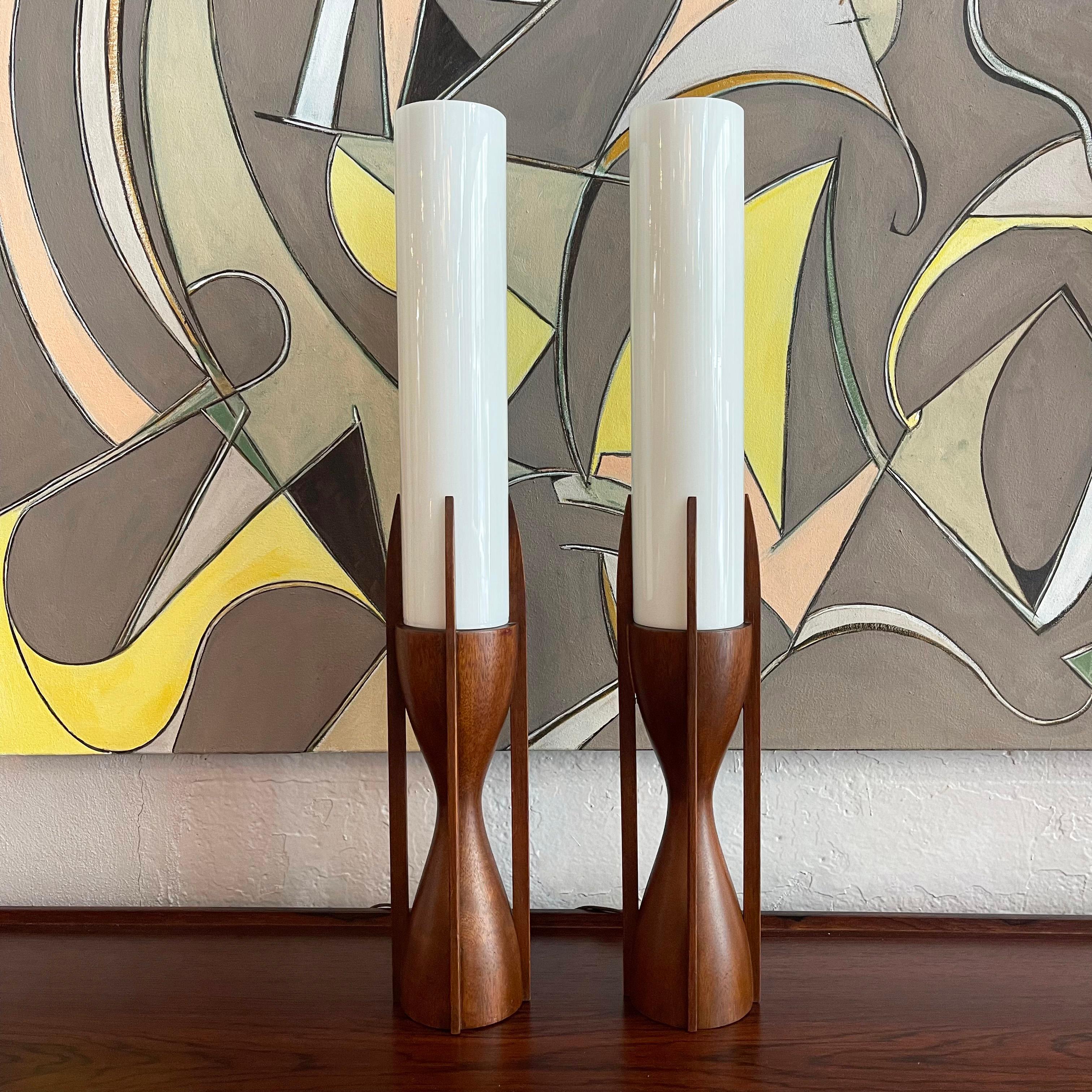 Mid-Century Walnut Milk Glass Cylinder Table Lamps By Byron Botker For Modeline In Good Condition For Sale In Brooklyn, NY