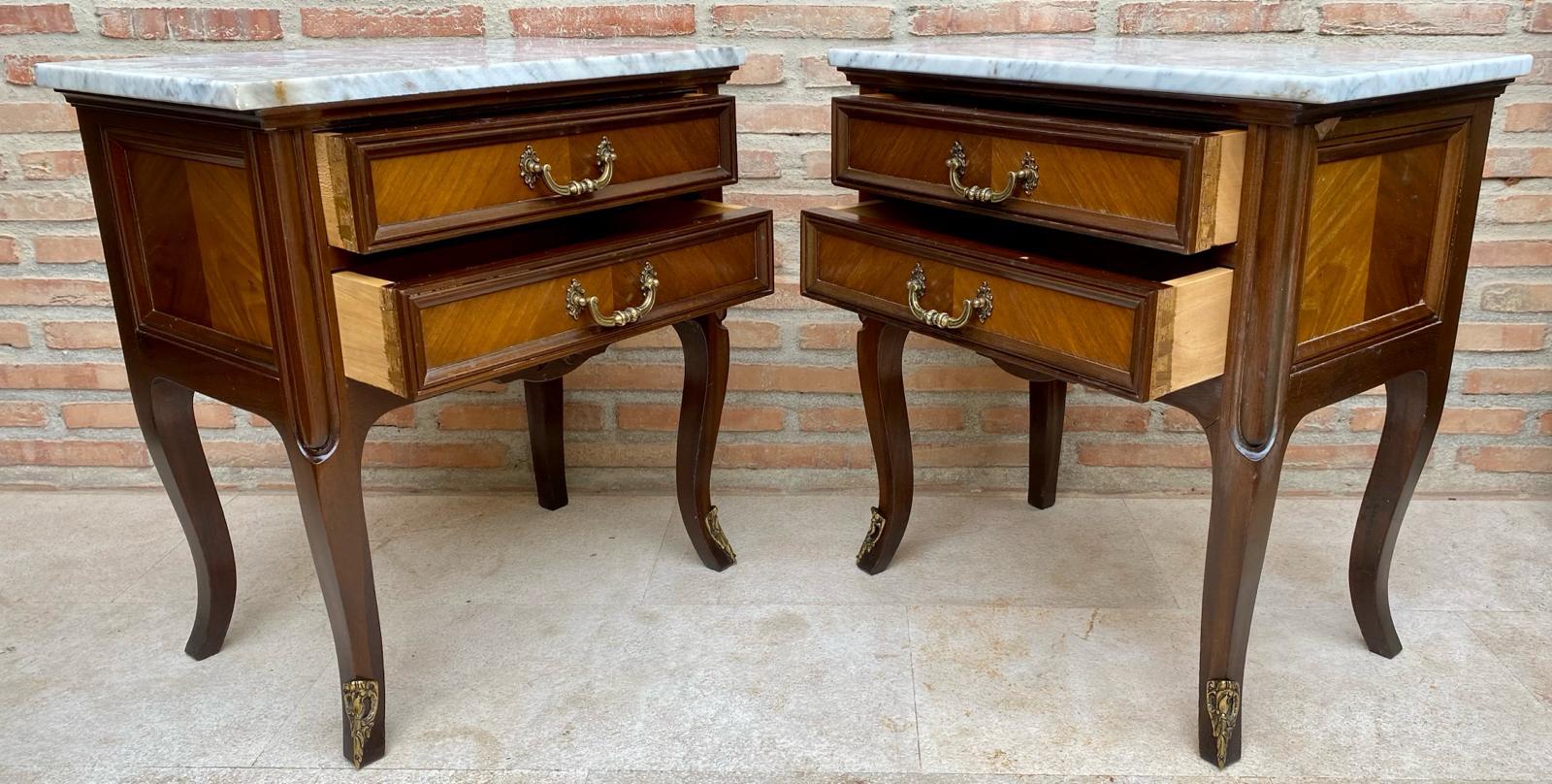 20th Century Mid-Century Walnut Nightstands with Drawers and Marble Tops, 1950s, Set of 2 For Sale