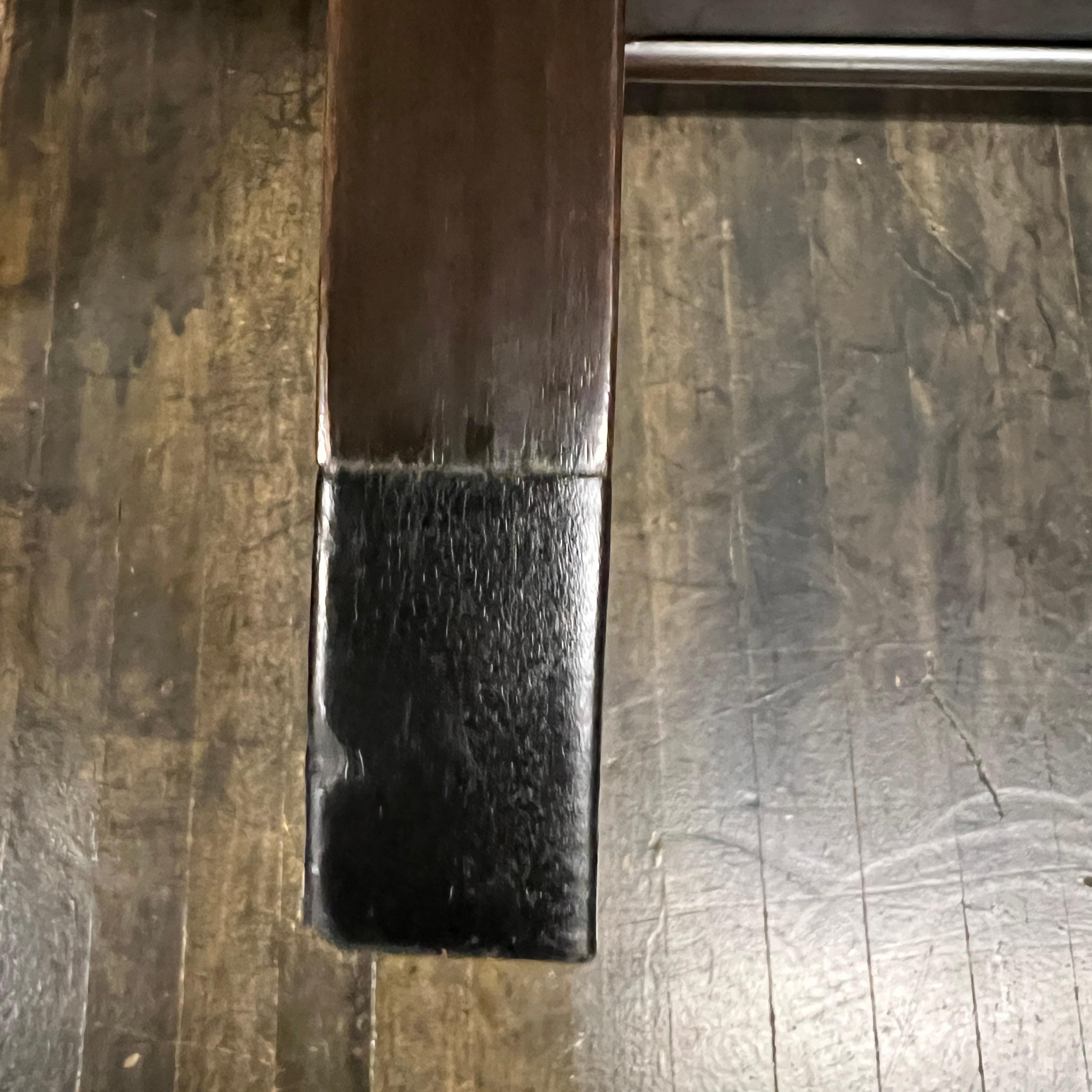 Metà XX secolo Tavolo Occasionale in noce di metà secolo di Edward Wormley per Dunbar Furniture in vendita