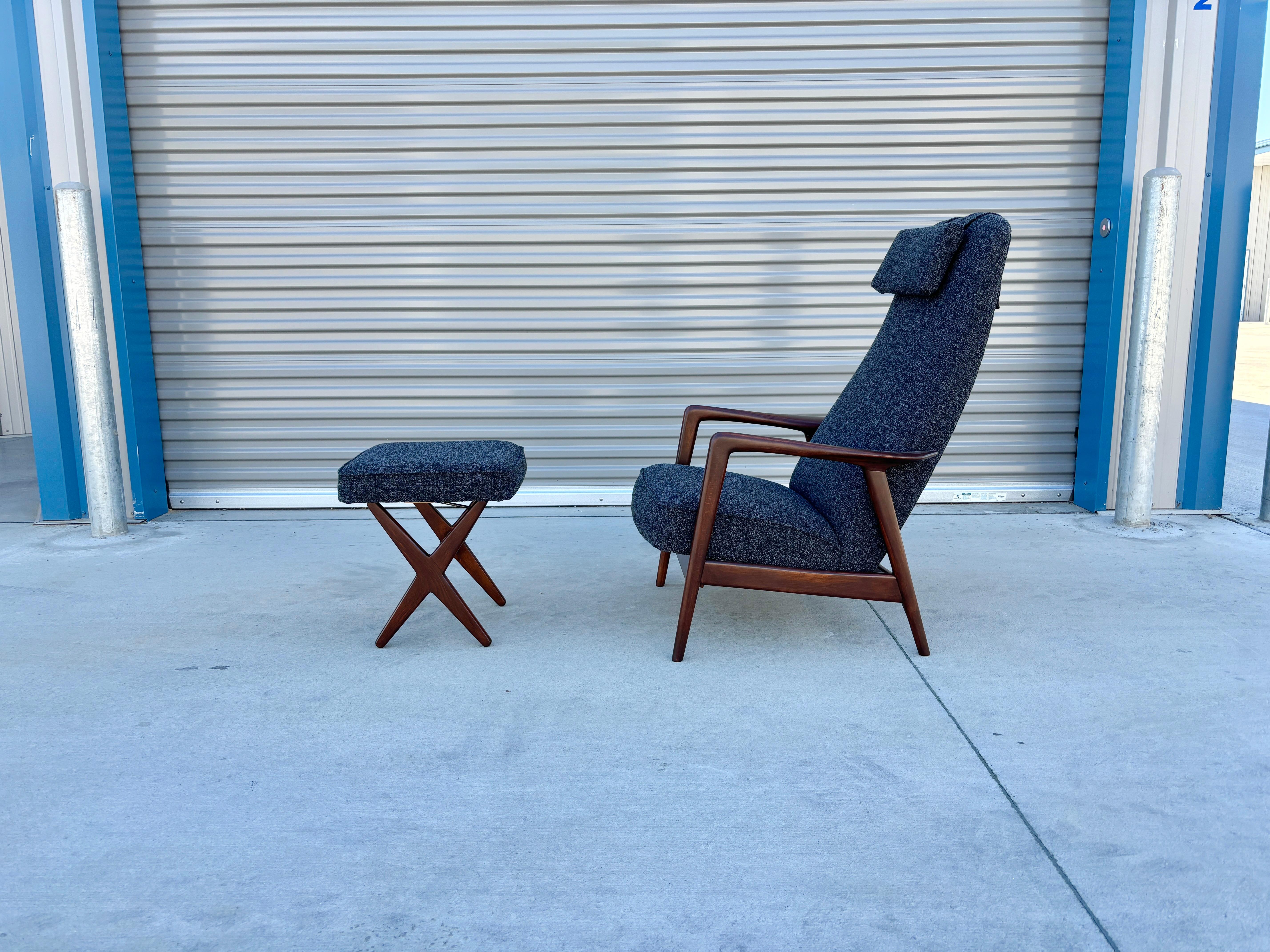 Mid-Century Modern Mid Century Walnut Recliner Lounge Chair & Ottoman by Alf Svensson for Dux For Sale