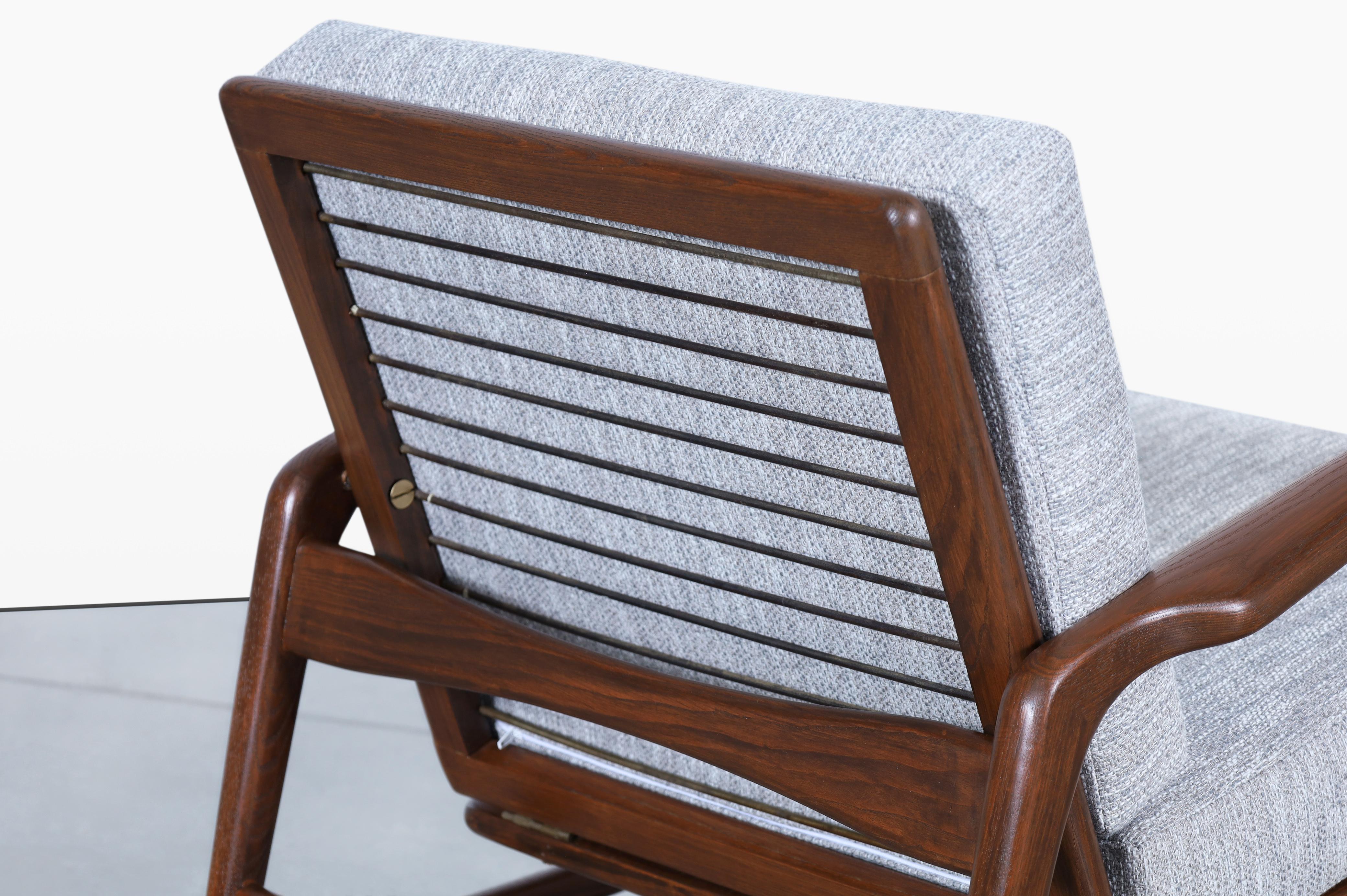Mid-Century Walnut Reclining Lounge Chairs by Ib Kofod Larsen for Selig in vendita 5