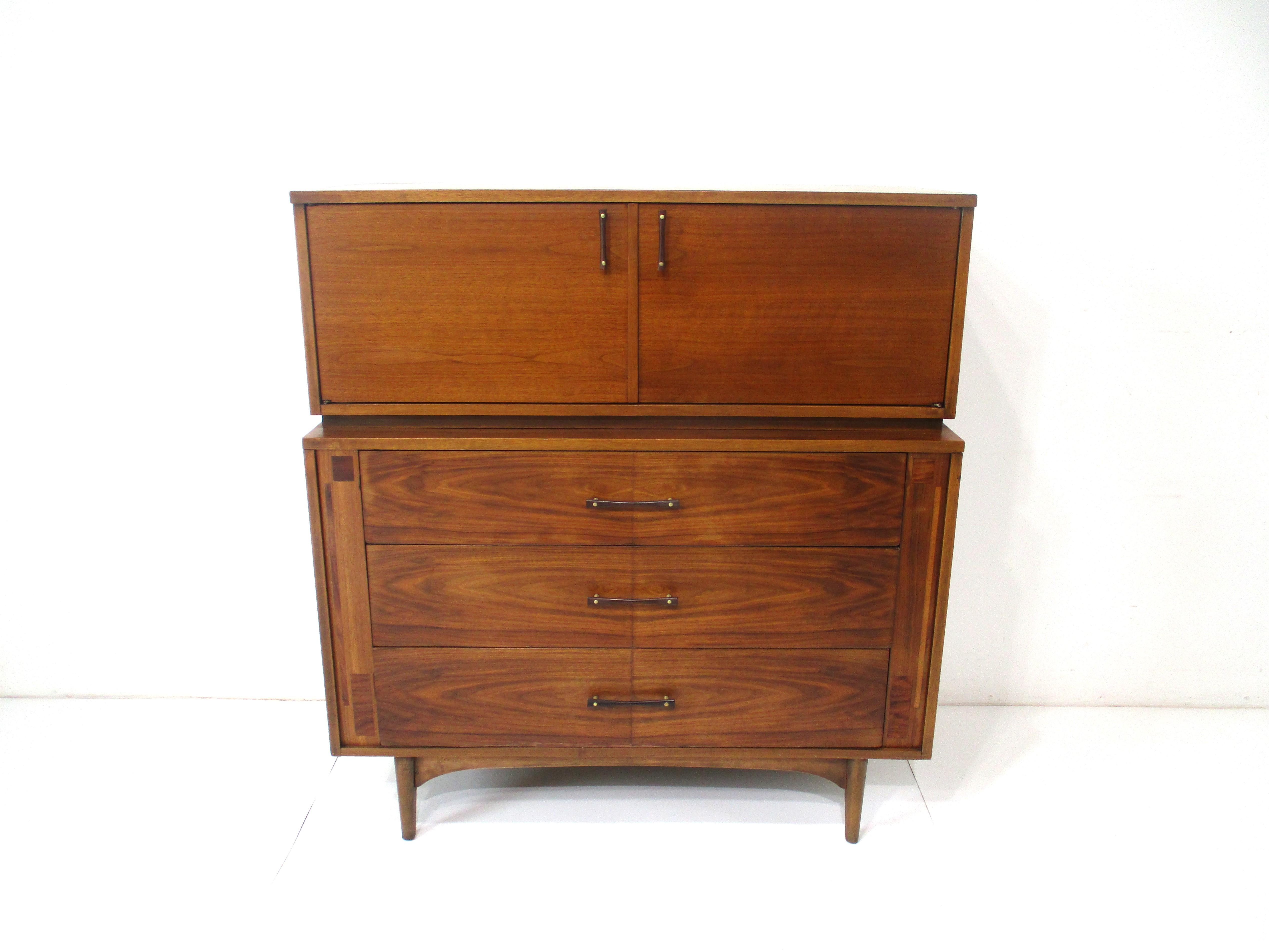 Mid Century Walnut / Rosewood Tall Dresser Chest by Kroehler   For Sale 9