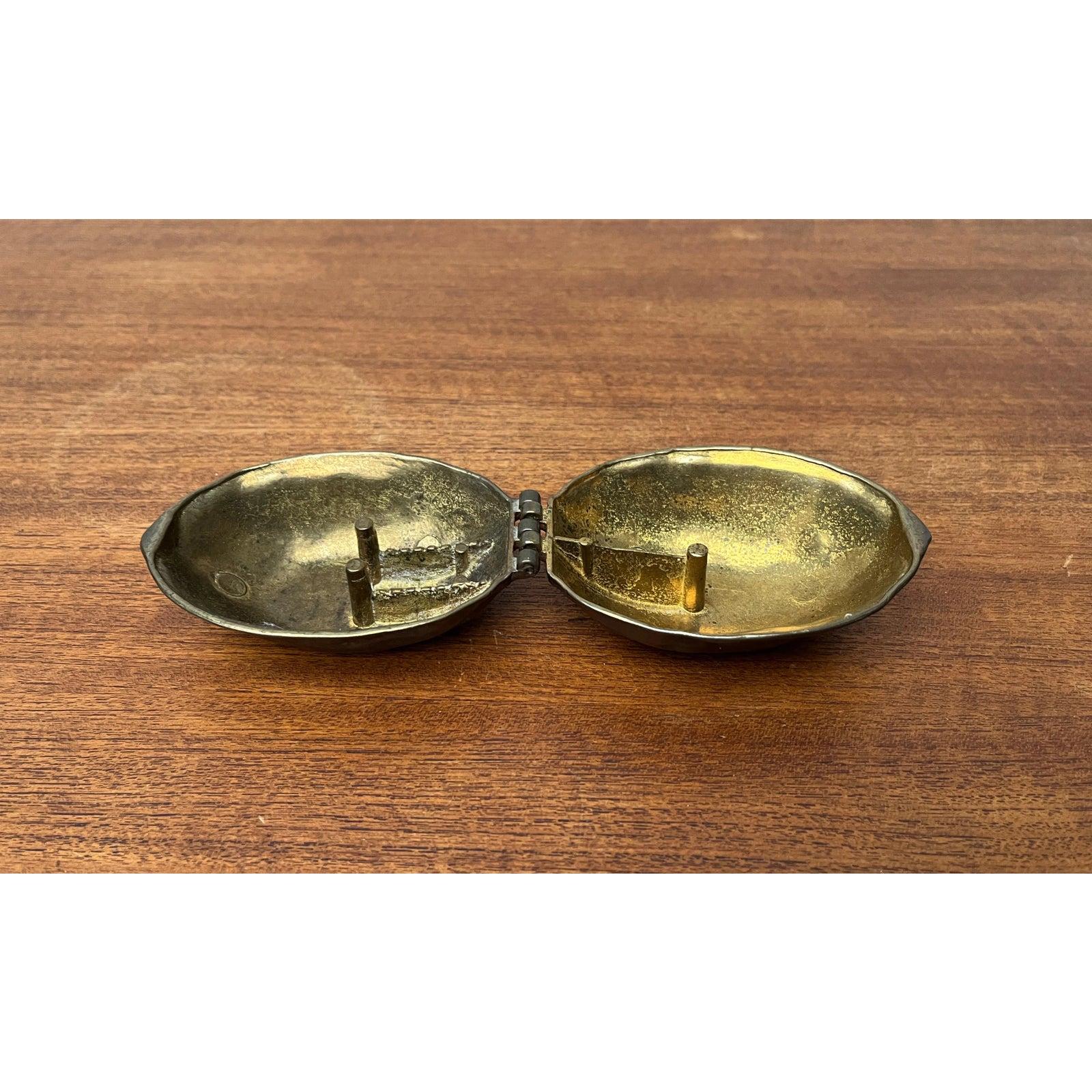 Mid-Century Modern Casse-noix en bronze en forme de noix, milieu du siècle, années 1960 en vente