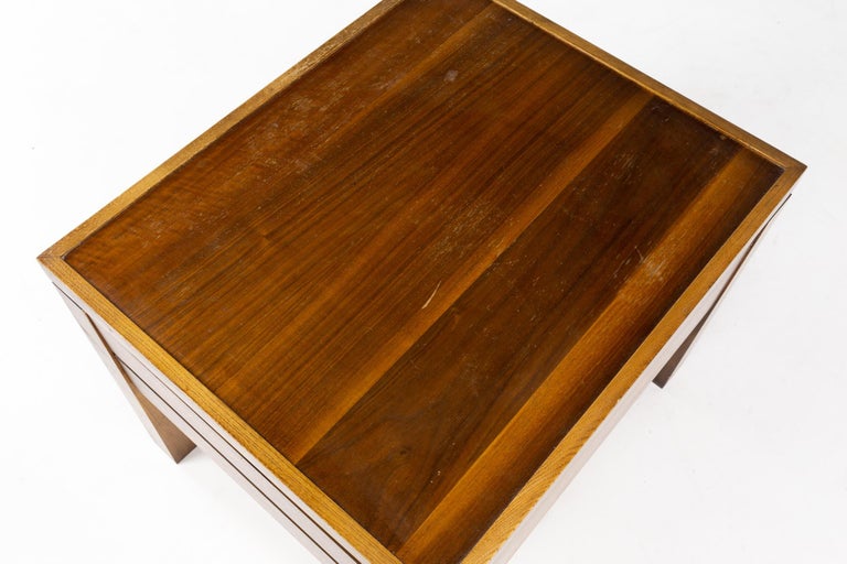 Late 20th Century Mid Century Walnut Side End Table For Sale