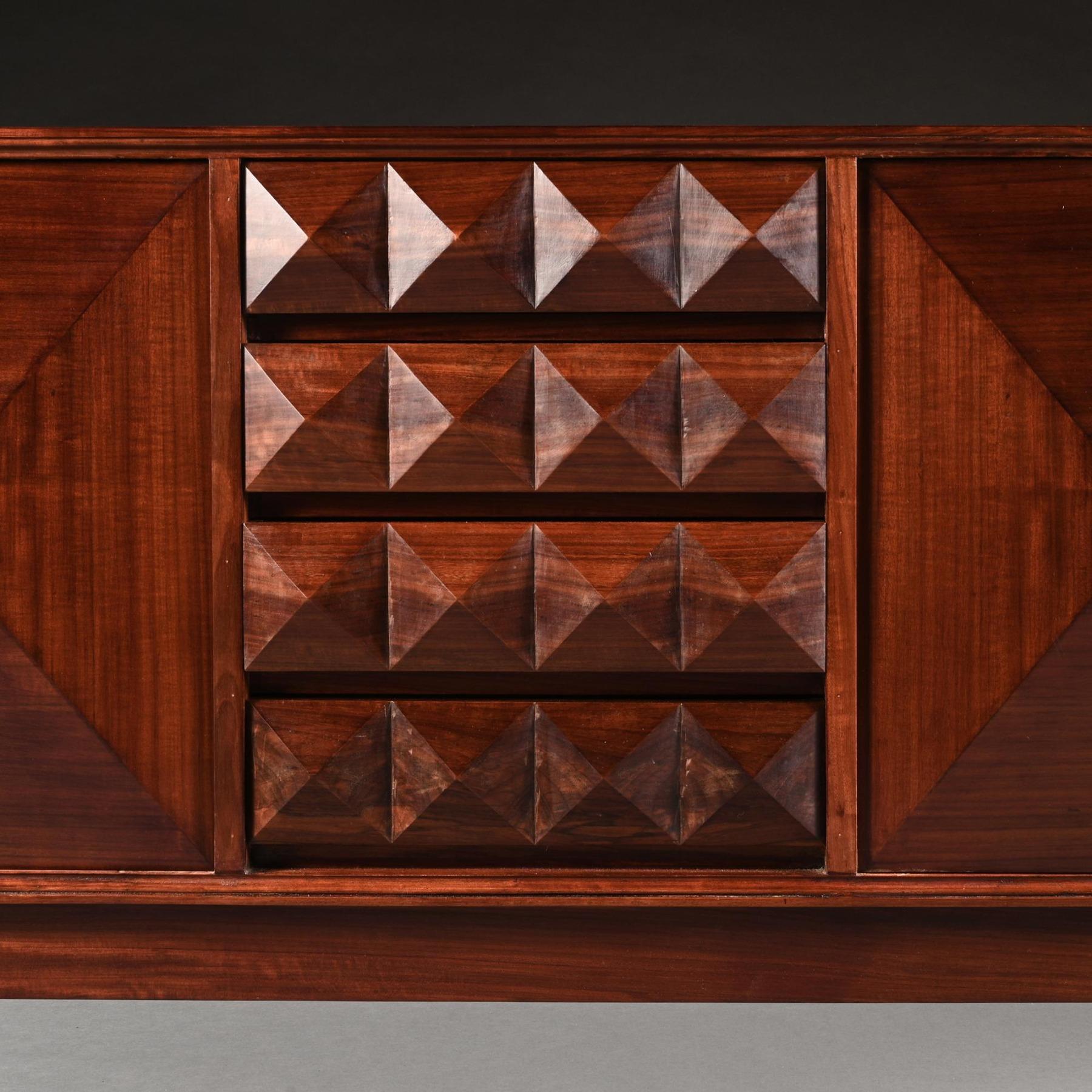 Mid-century Walnut Sideboard Enfilade 1960 in the Manner of Vladimir Kagan For Sale 3