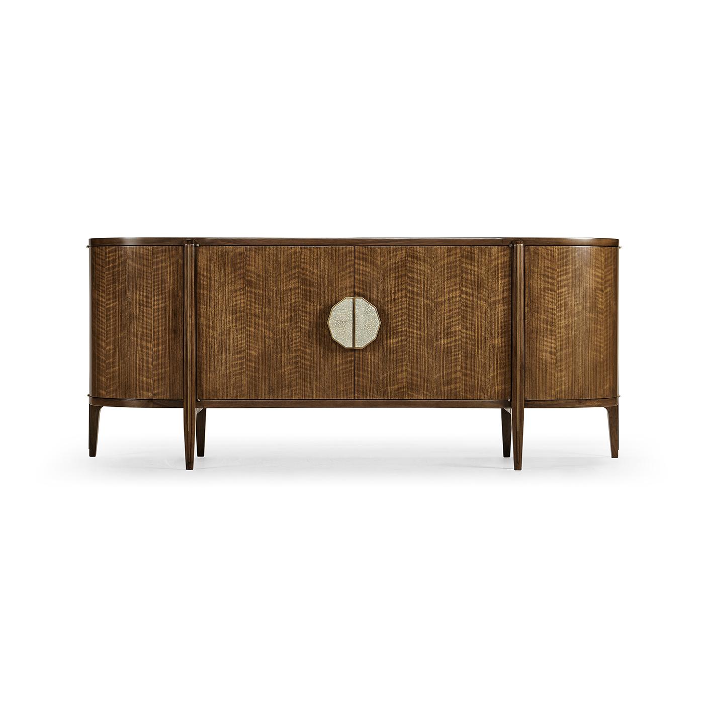 Mid-Century moderno Credenza in noce di metà secolo in vendita
