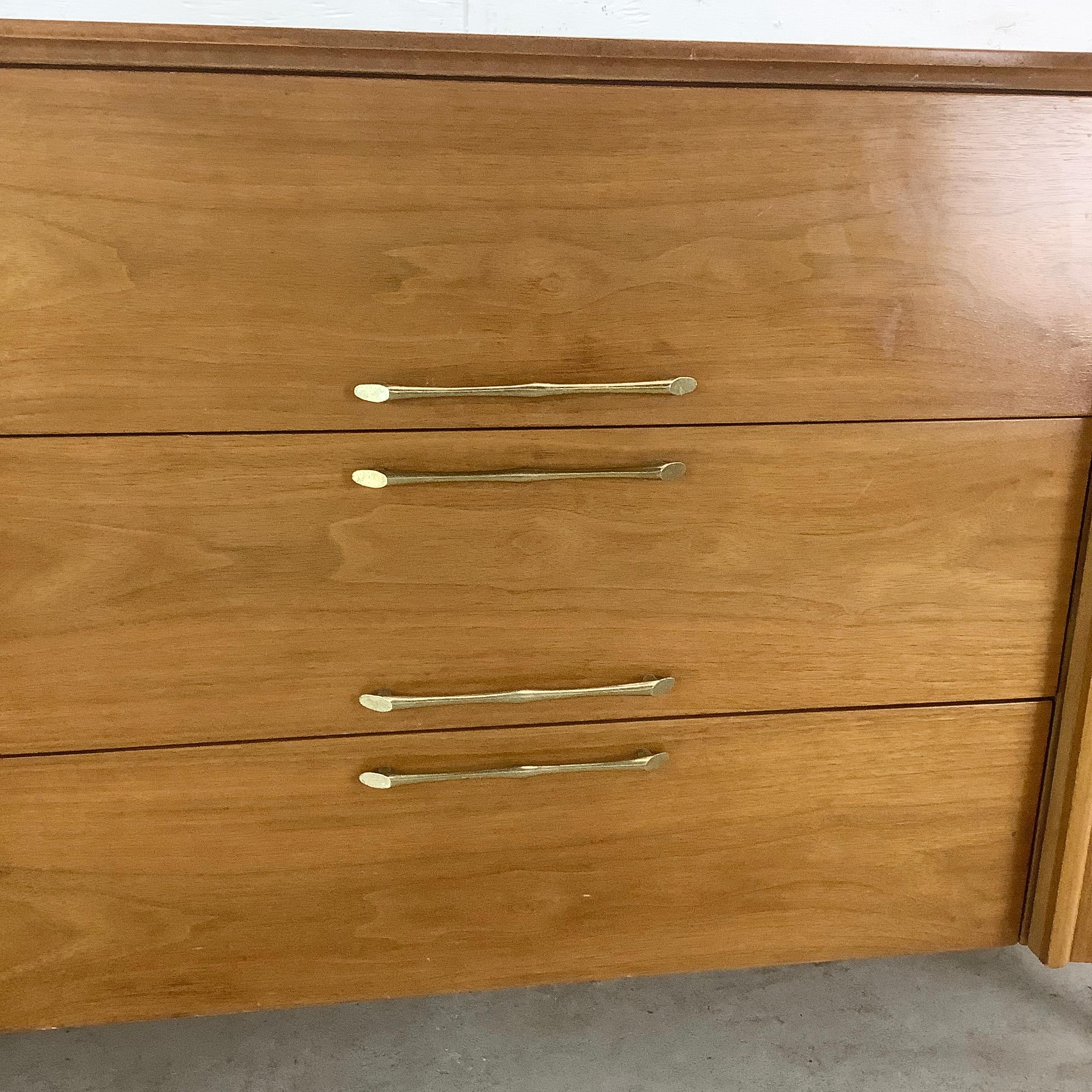 Mid-Century Walnut Sideboard For Sale 1