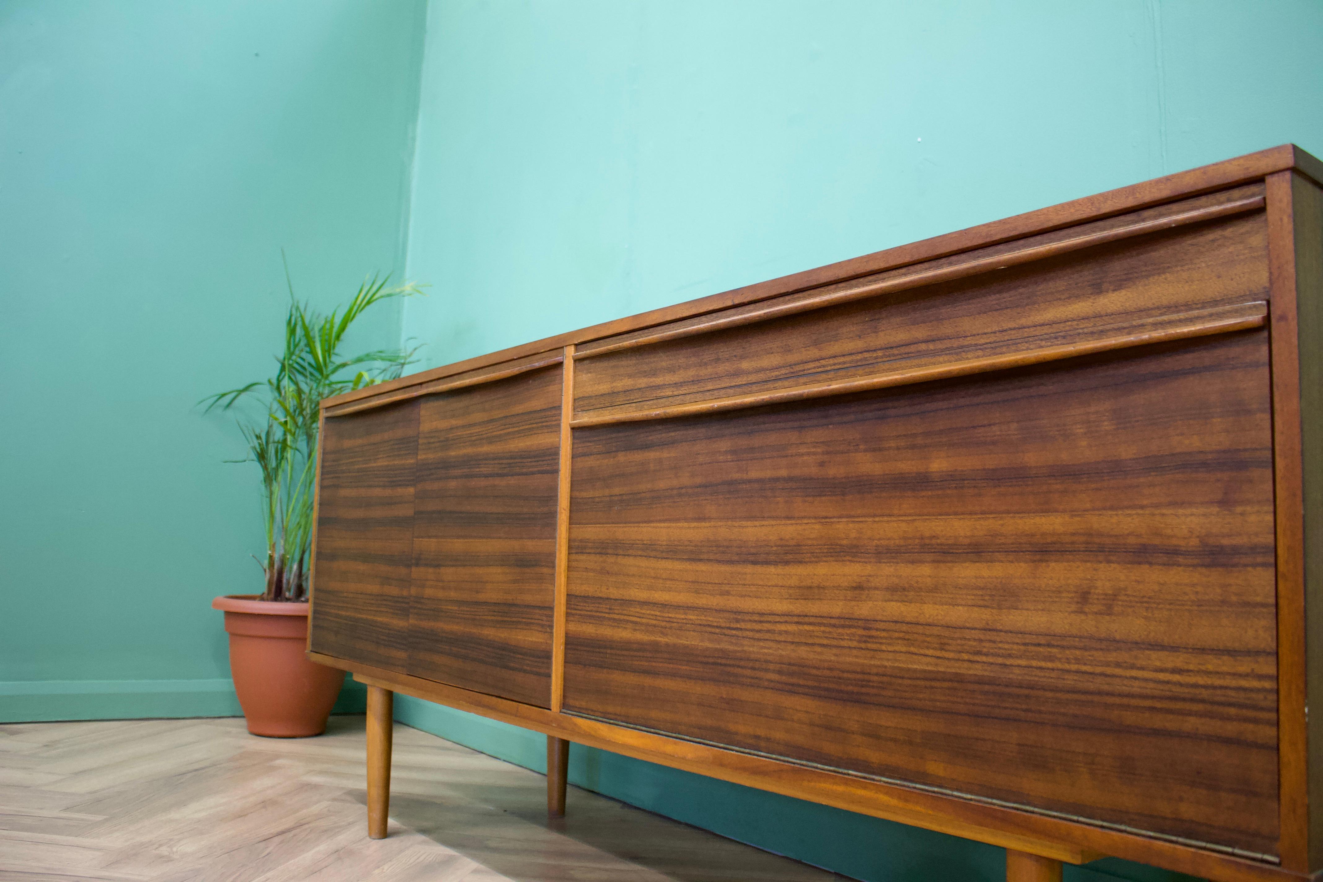 Midcentury Walnut Sideboard from Morris of Glasgow, 1950s In Good Condition In South Shields, GB