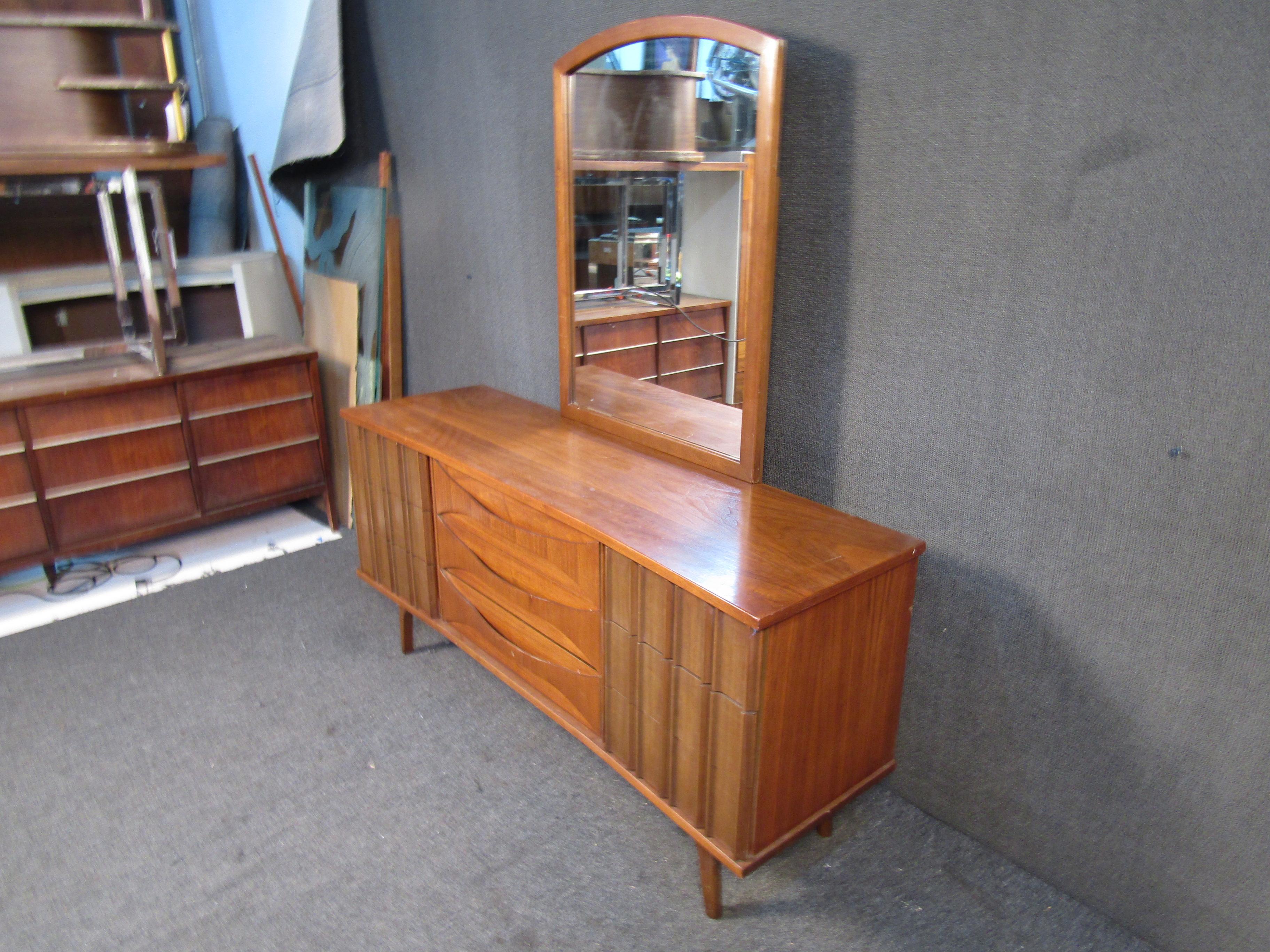 Mid-Century Walnut Sideboard w/ Mirror In Good Condition For Sale In Brooklyn, NY