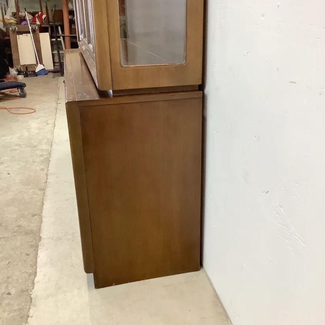Midcentury Walnut Sideboard with China Cabinet Topper In Good Condition In Trenton, NJ