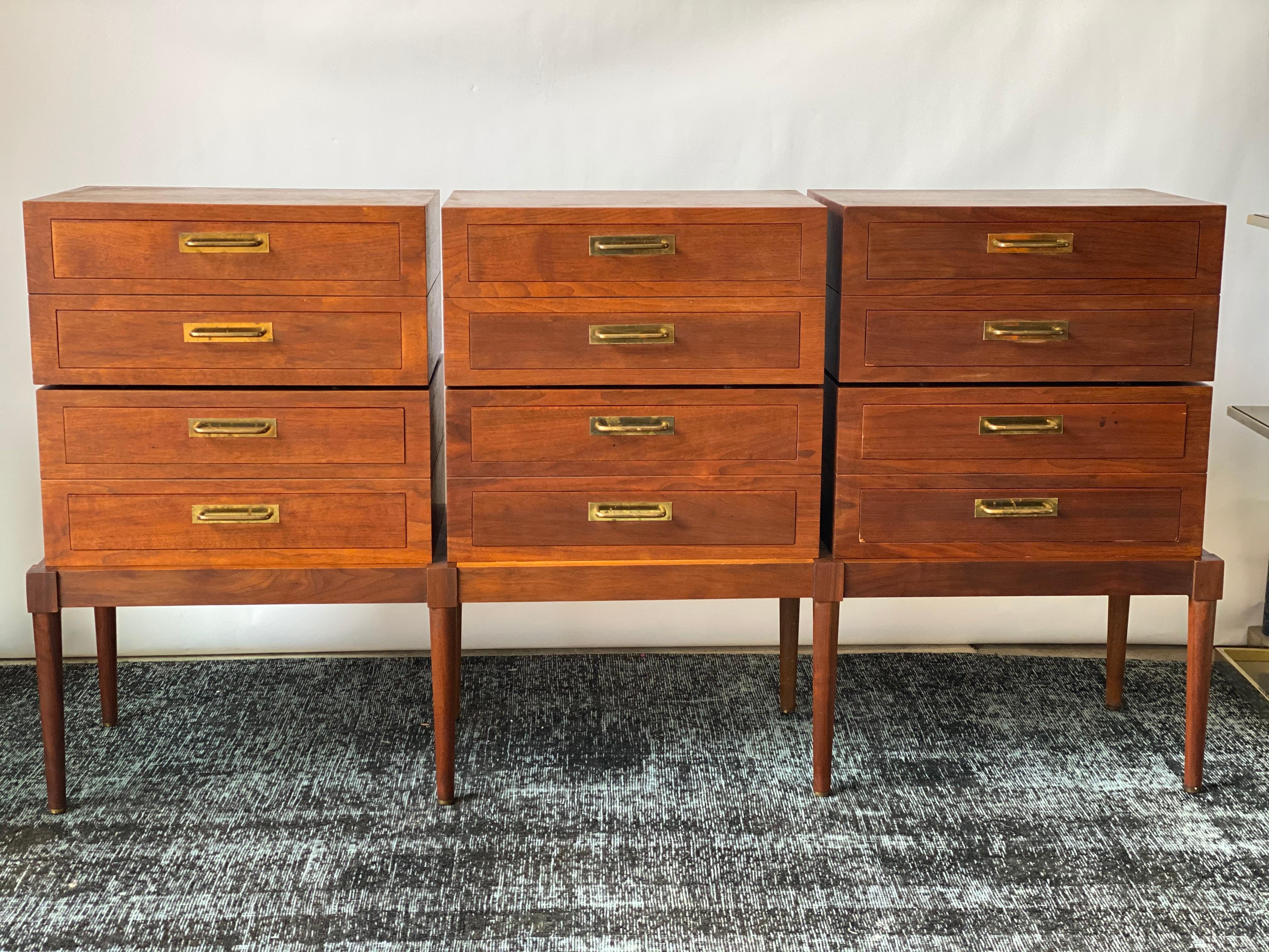 American Mid-Century Modern Six Piece Walnut Modular Drawer Set, 1960s