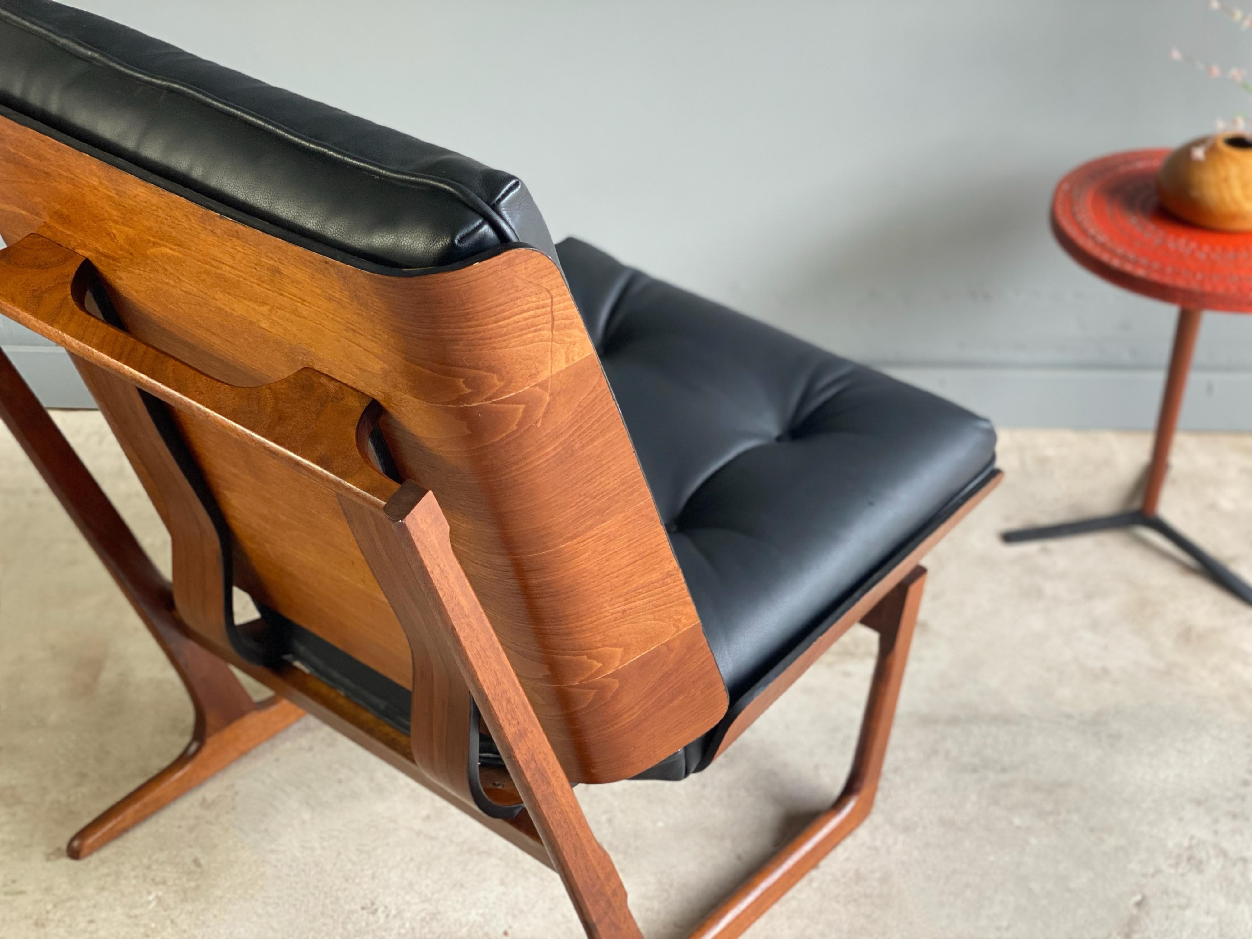 Mid Century Walnut Sled Chair by Deco House  In Good Condition In Round Rock, TX