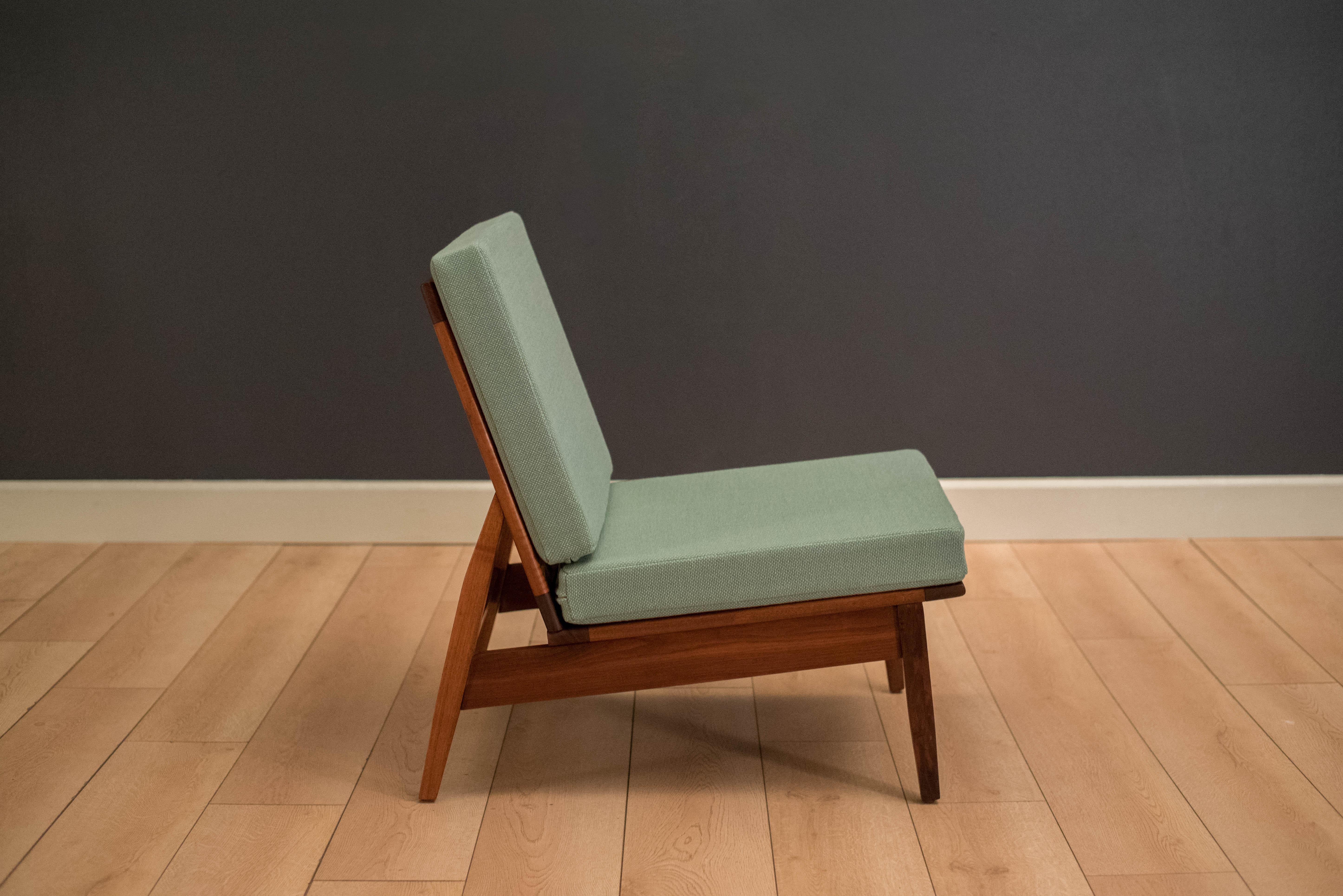 Mid-Century Modern Mid Century Walnut Slipper Lounge Chair