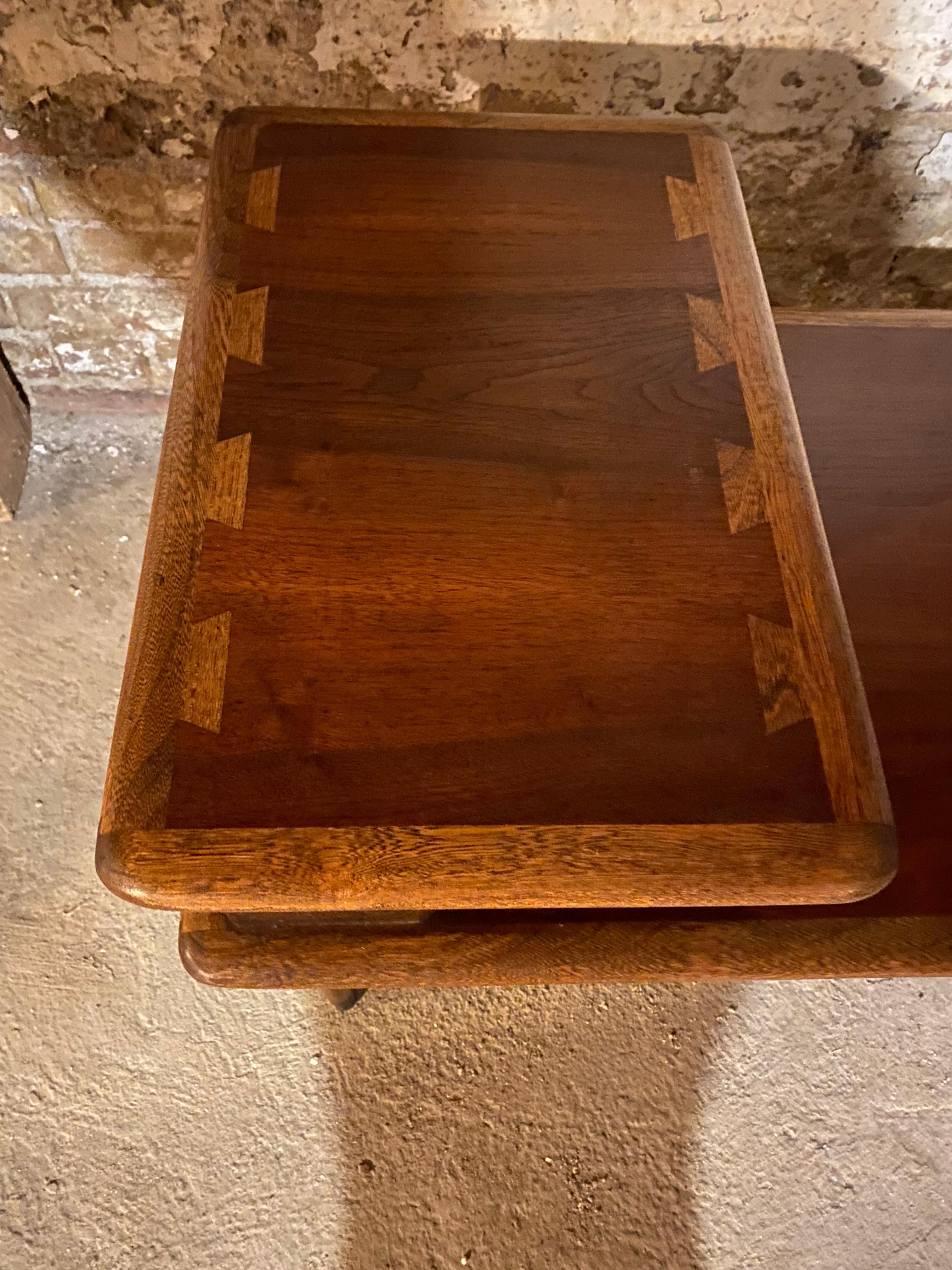 Mid-Century Walnut Step Table by Lane, Acclaim In Good Condition In Downingtown, PA
