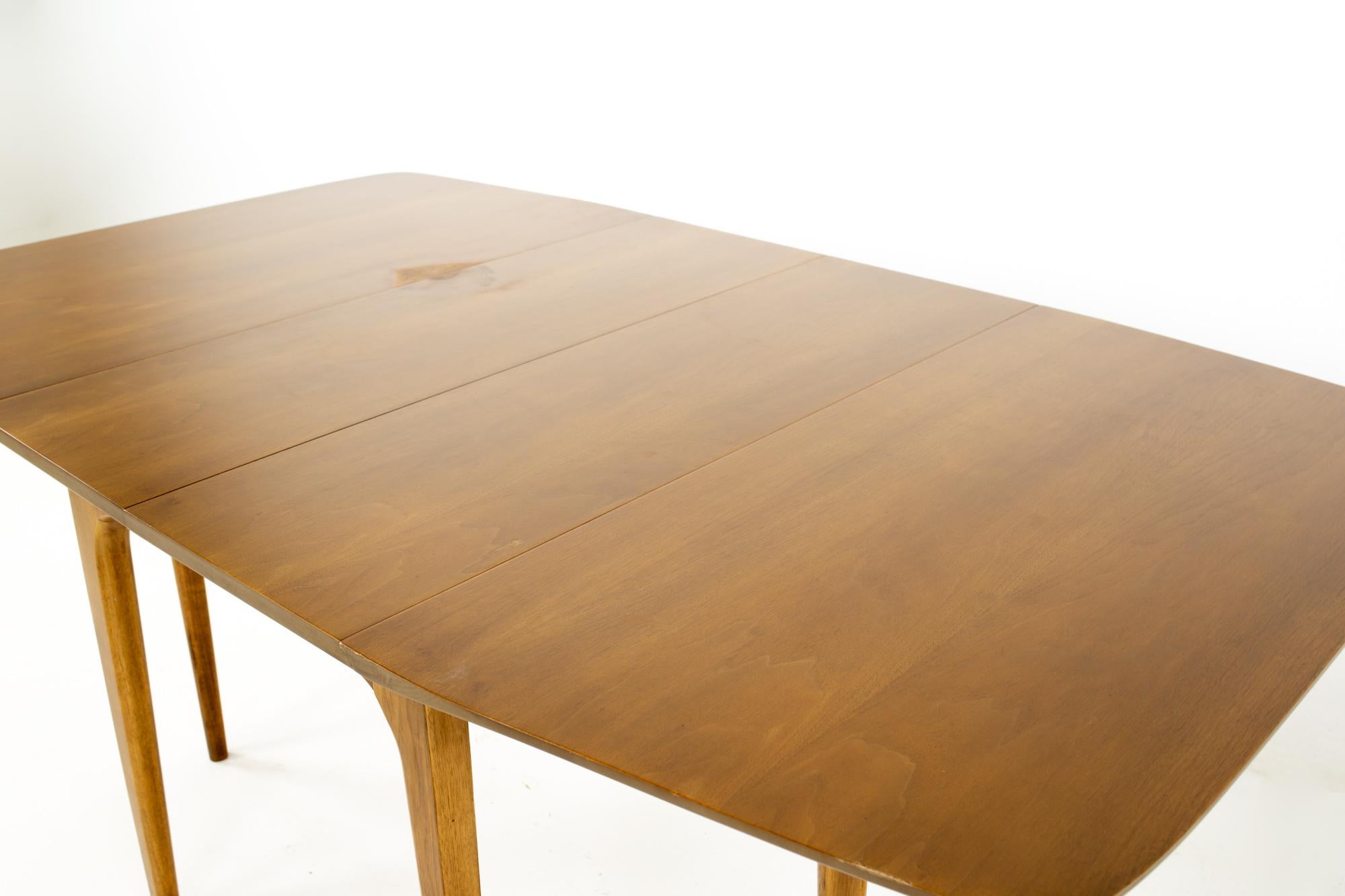 Mid Century Walnut Surfboard Drop Leaf Dining Table In Good Condition For Sale In Countryside, IL