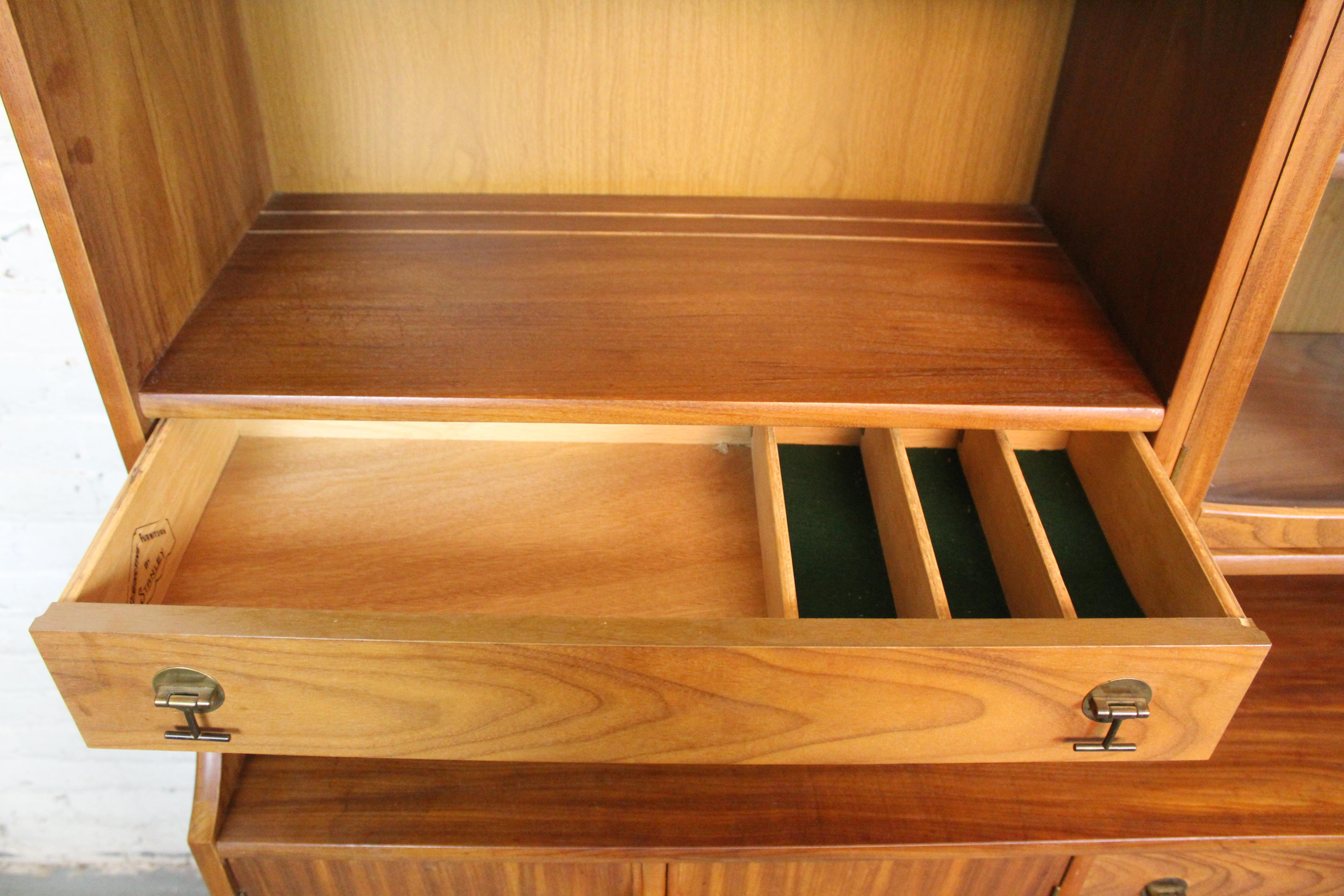 Veneer Mid-Century Walnut 