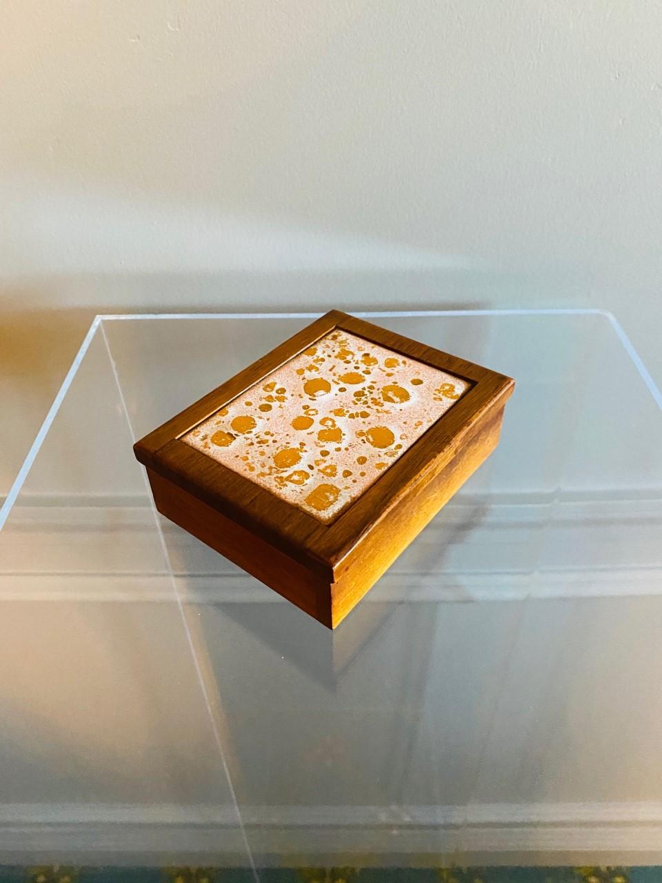 Midcentury Walnut Trinket Box with Ceramic Inlay For Sale 1