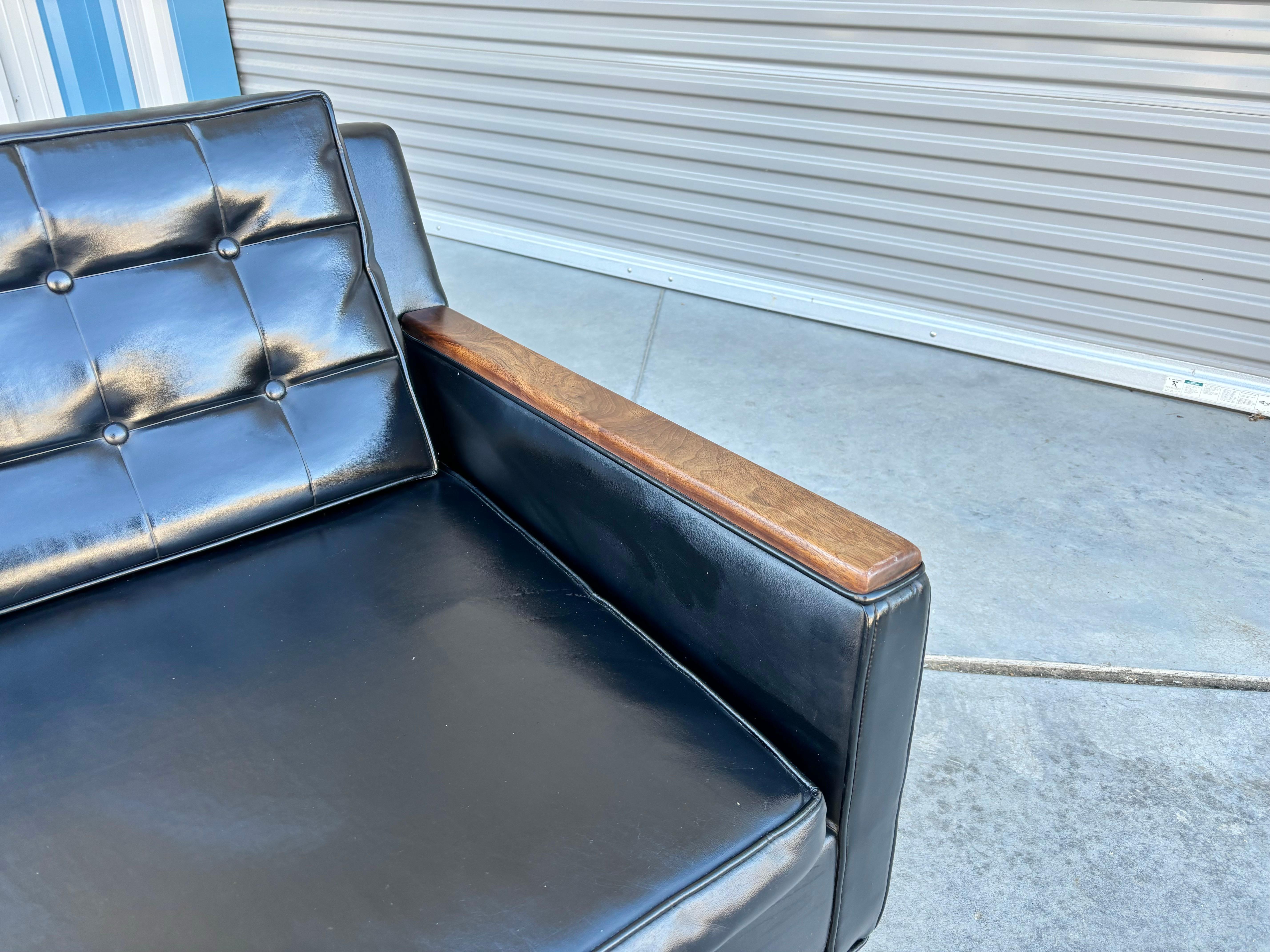 Mid Century Walnut & Vinyl Sofa For Sale 1