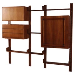Mueble alto de nogal de mediados de siglo al estilo de Poul Cadovius, c. 1960