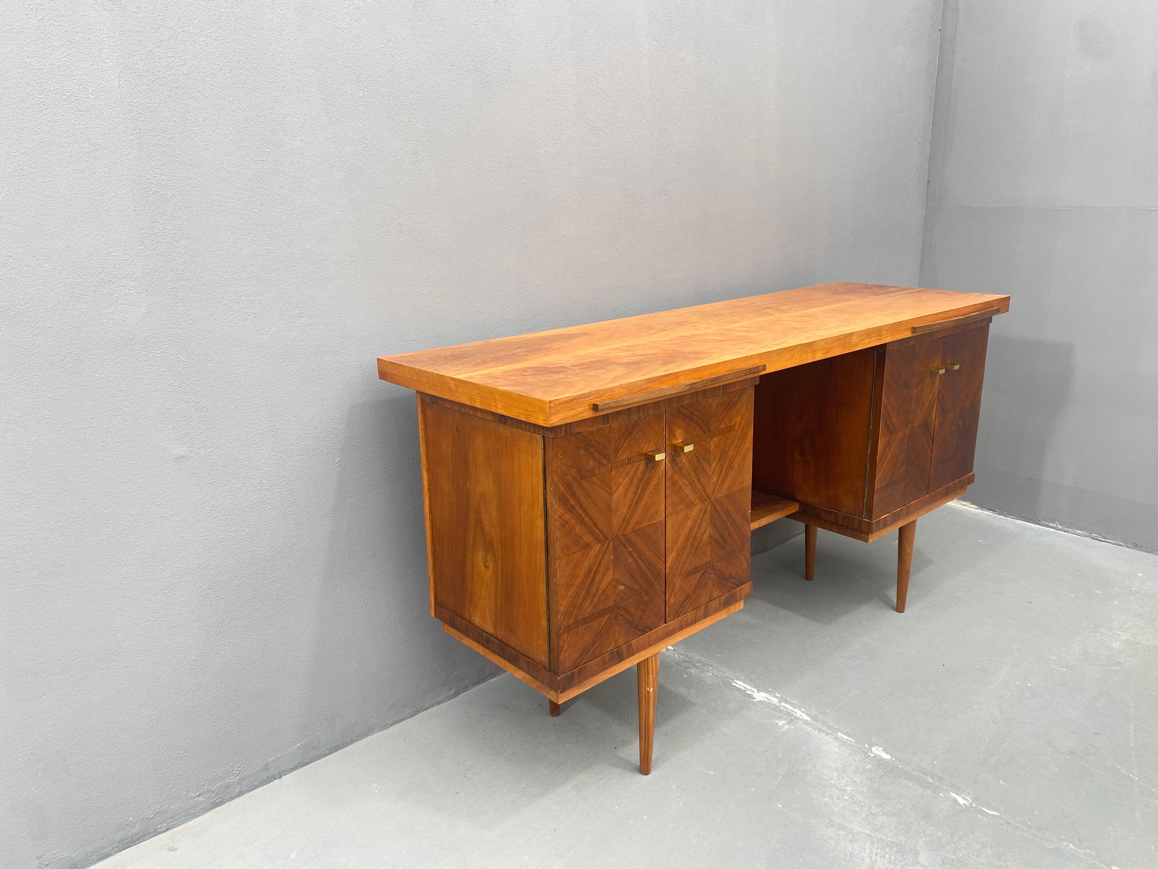Bureau du milieu du siècle dernier, 1970, Tchécoslovaquie en vente 1
