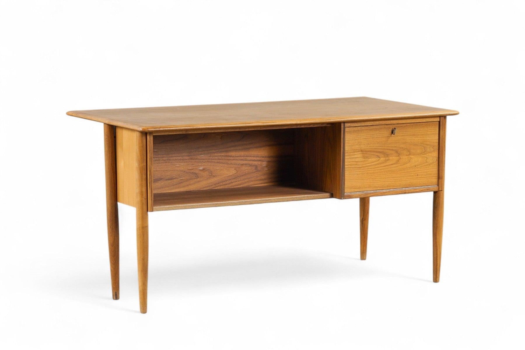 20th Century Mid Century Walnut Writing Desk by Göran Strand For Sale