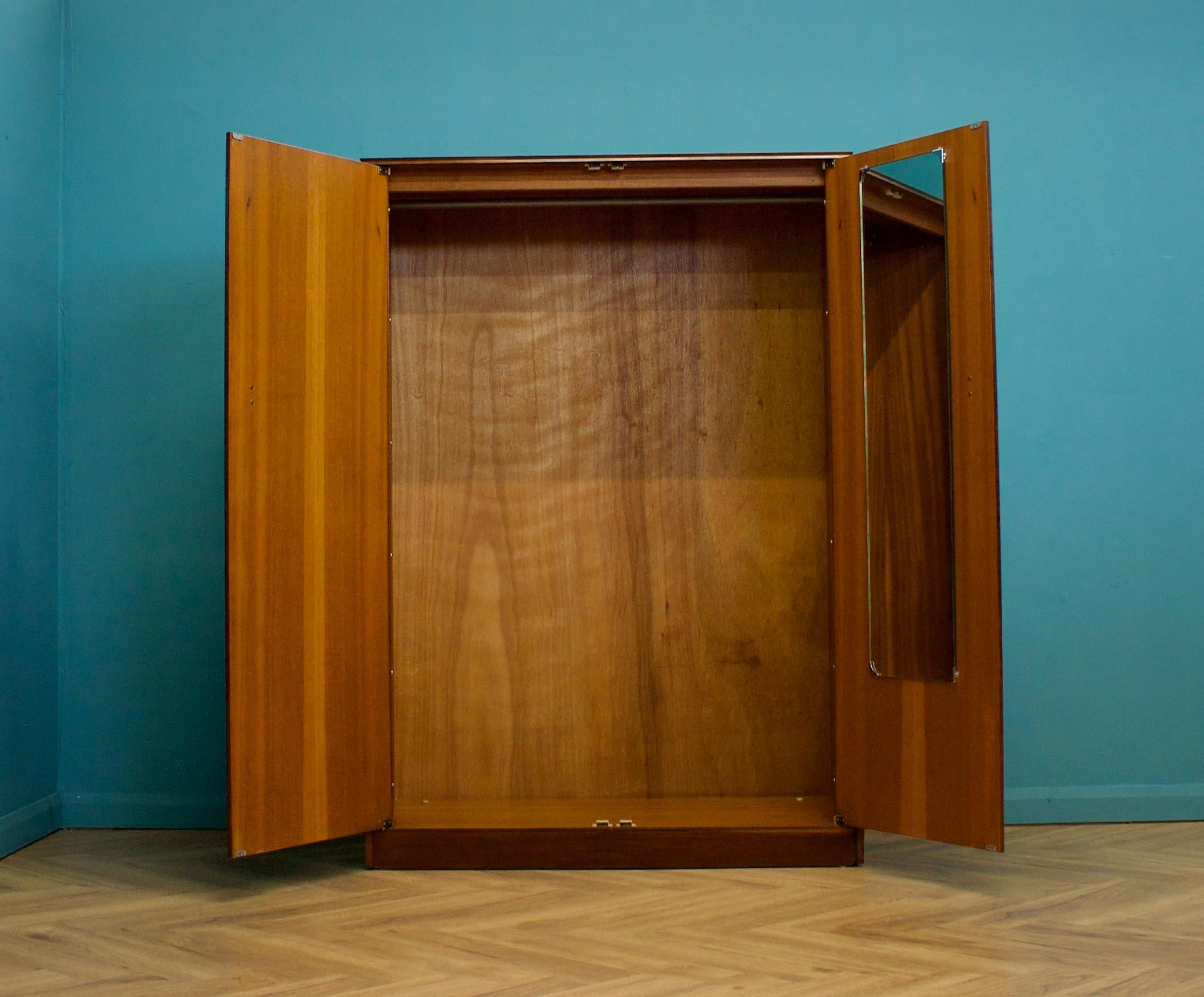 Mid-Century-Garderobe von Elliots of Newbury, 1960er Jahre (Britisch)
