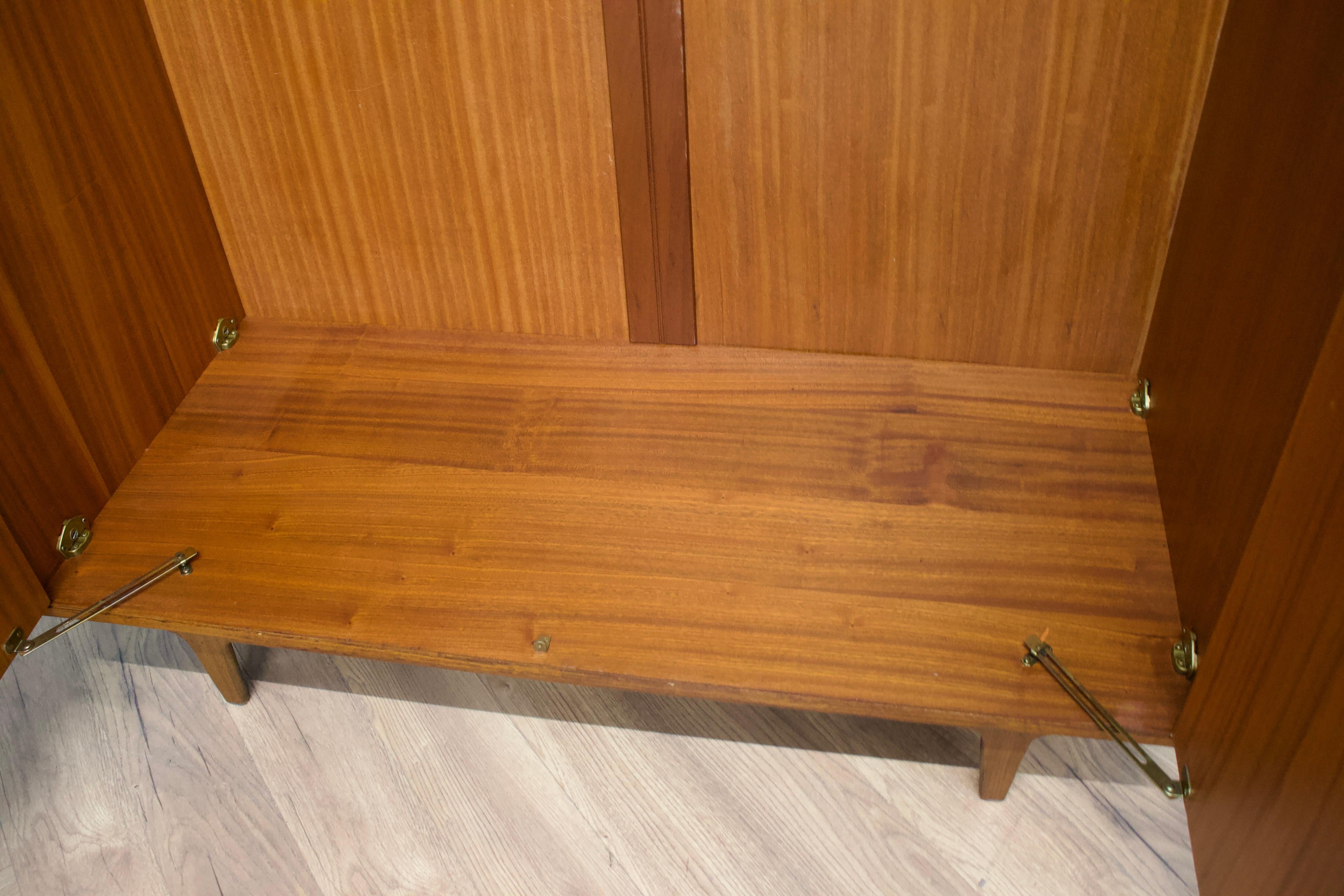 Mid-Century Wardrobe in Teak from Butilux, 1960s For Sale 1