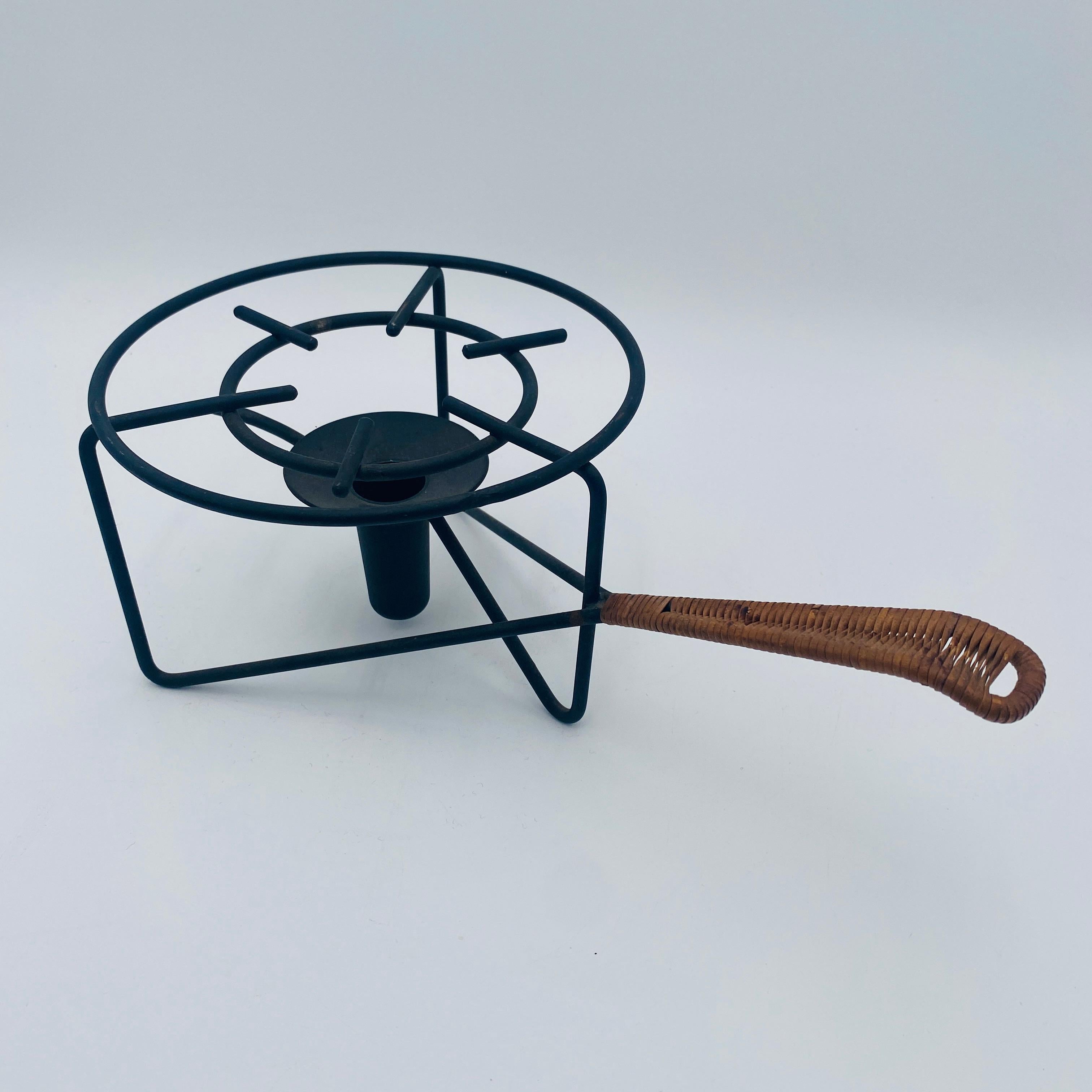 Calientaplatos Mid Century de Laurids Lønborg, Dinamarca Años 60 Ratán en venta