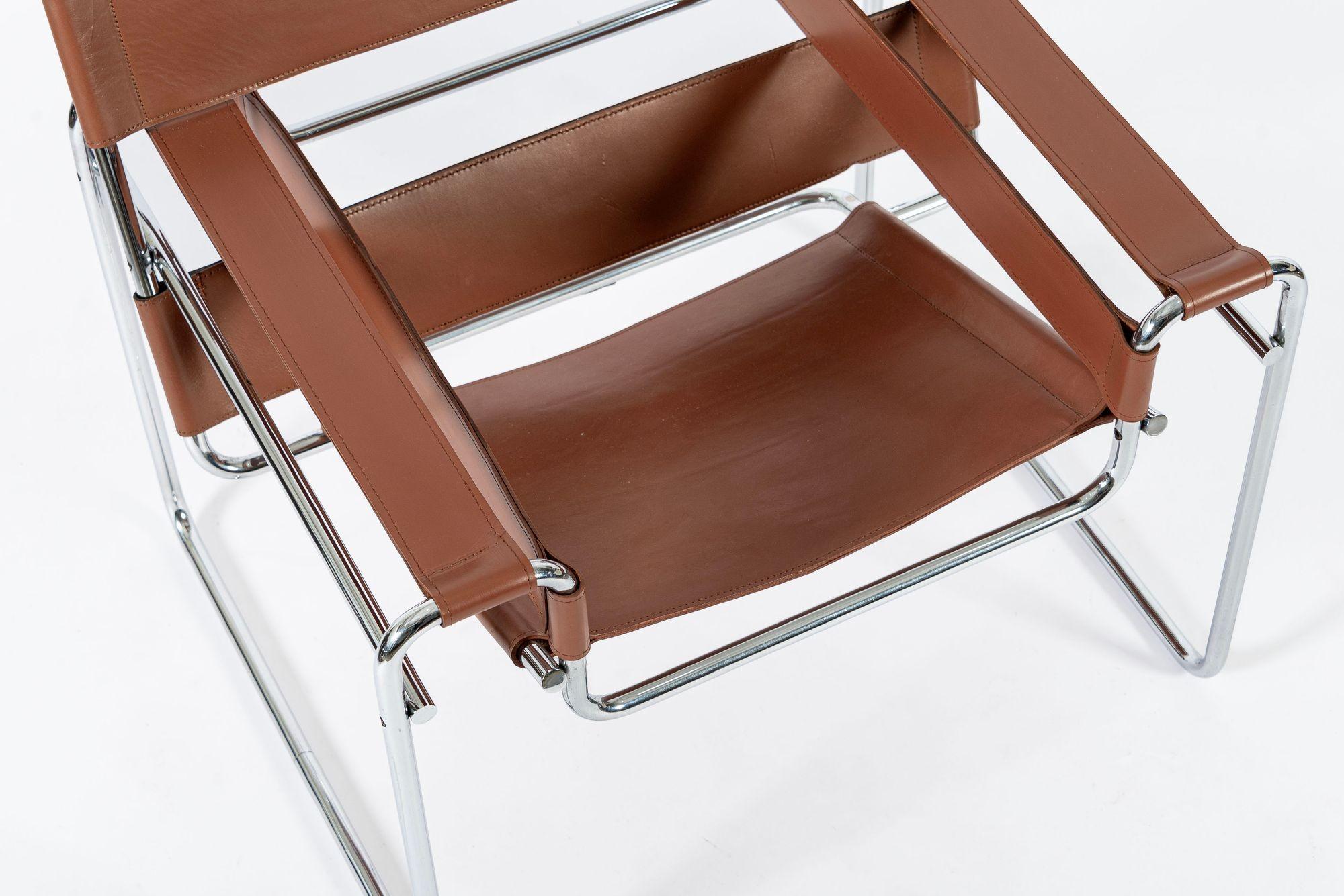 Silla de salón Wassily Marrón Mid Century de Marcel Breuer para Gavina en venta 5