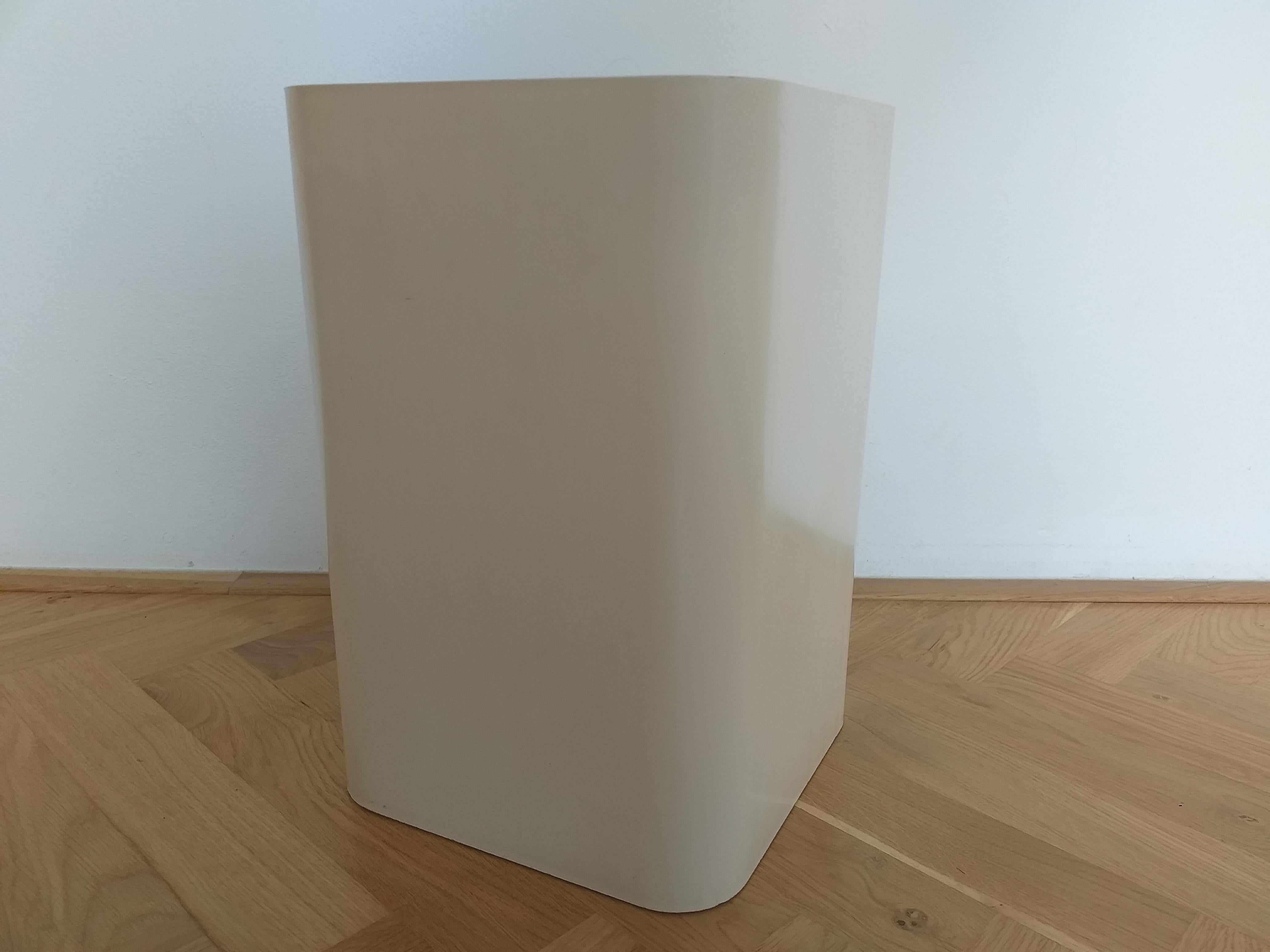 Plastic Mid Century Wastepaper Basket Kartell Quadrato 4672, Italy, 1970s For Sale